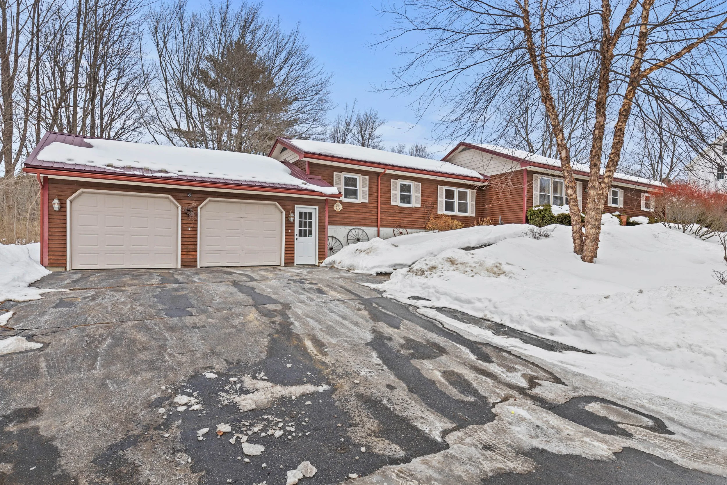 1937 Duck Pond Rd, Westbrook - 027.jpg