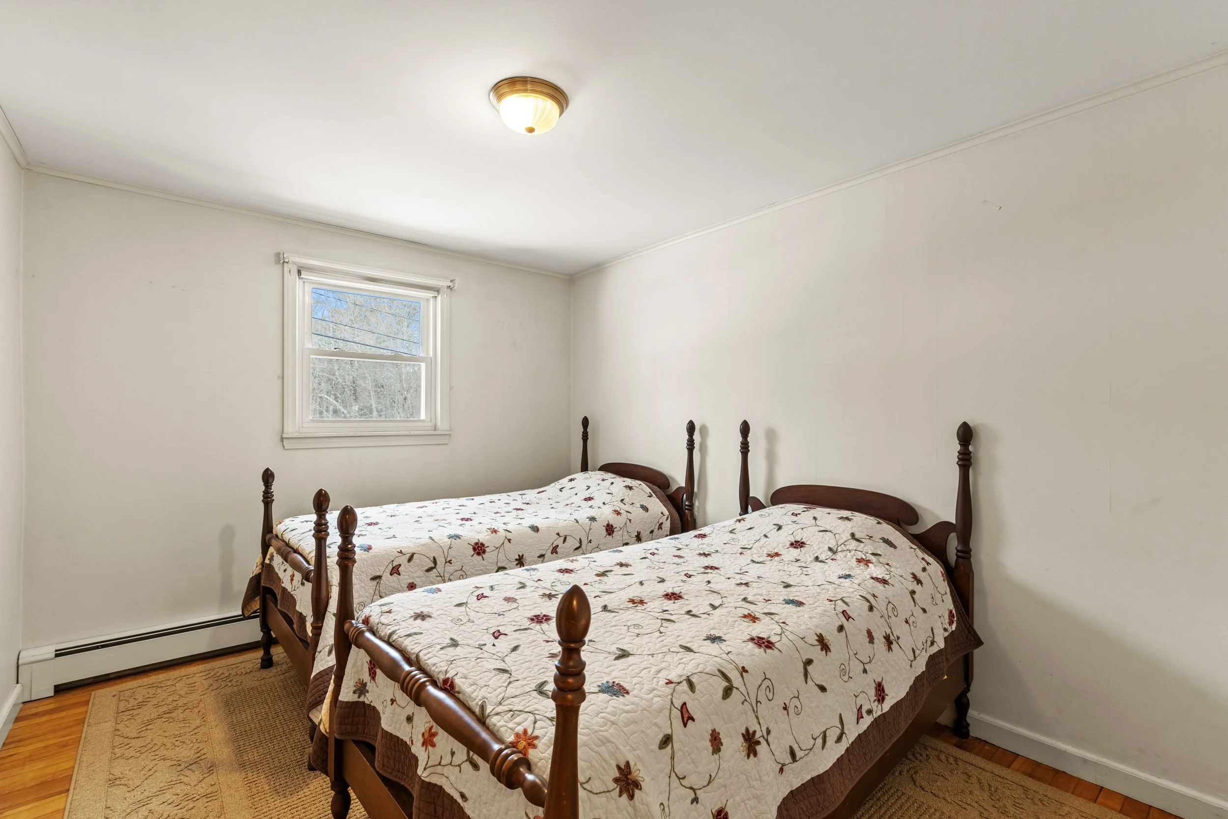 1937 Duck Pond Rd, Westbrook - 018.jpg