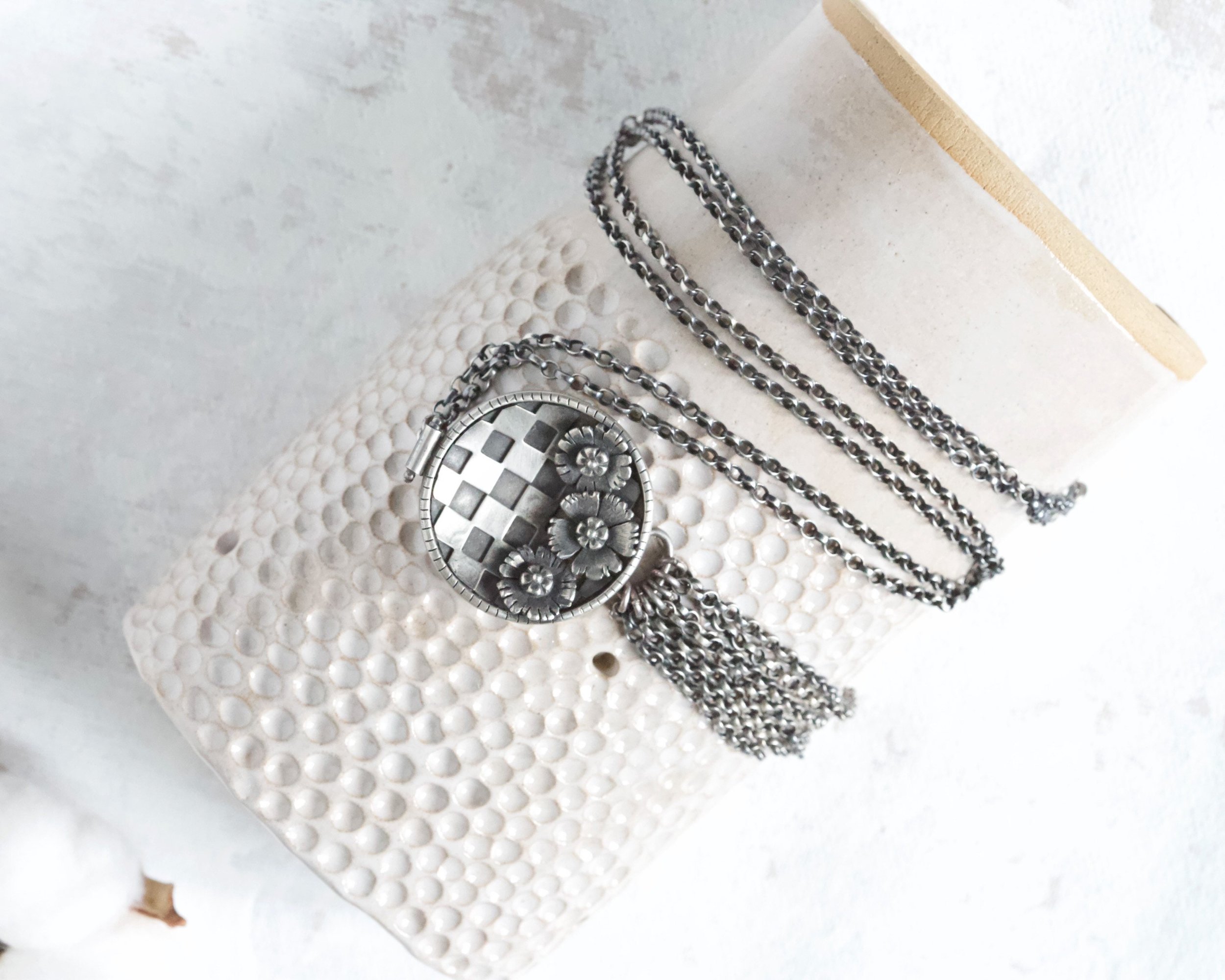 https://i.etsystatic.com/10925163/r/il/6470db/3731983532/il_fullxfull.3731983532_cpwn.jpg