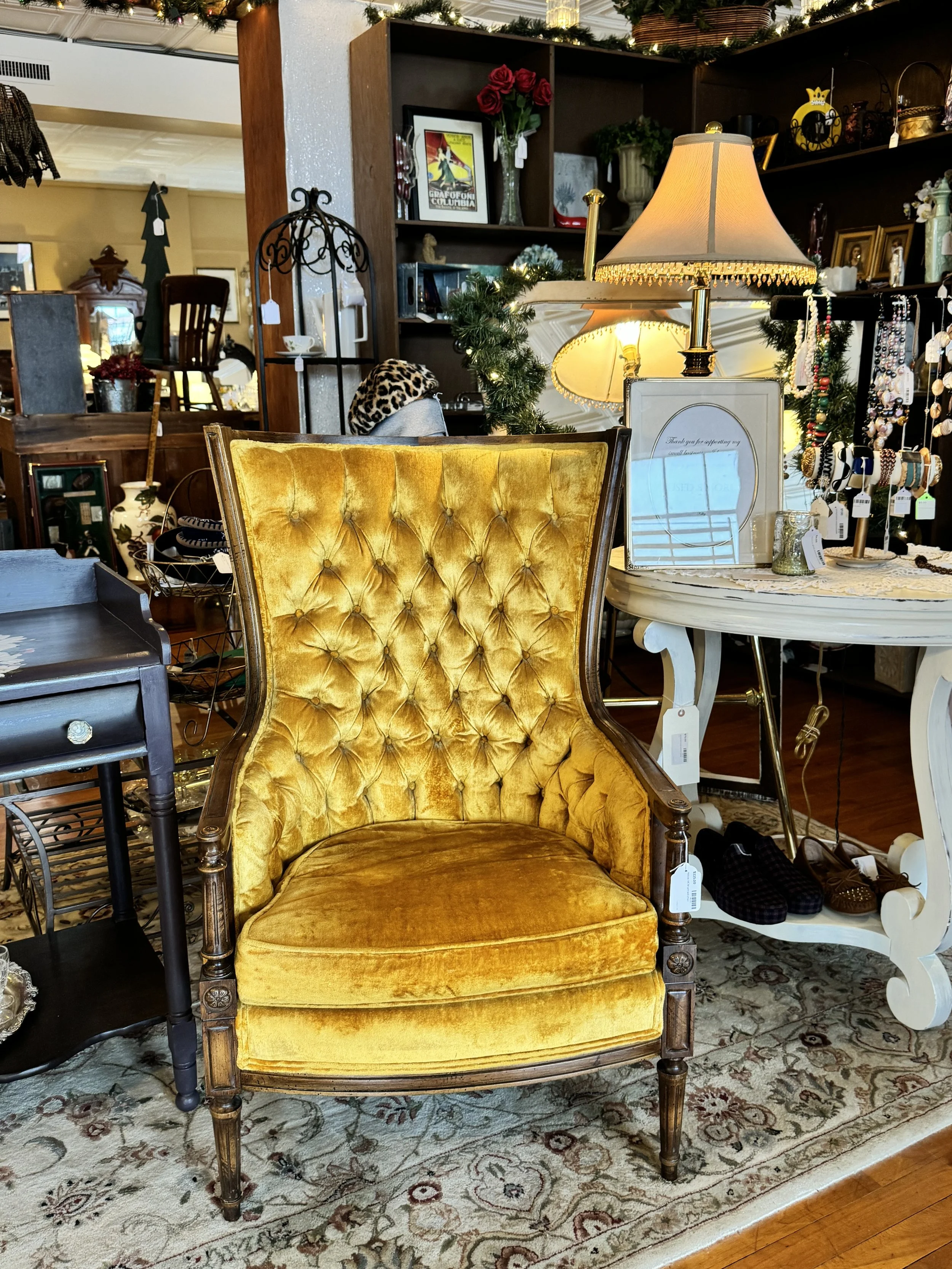 Antique Shopping 101: Your Detailed Guide