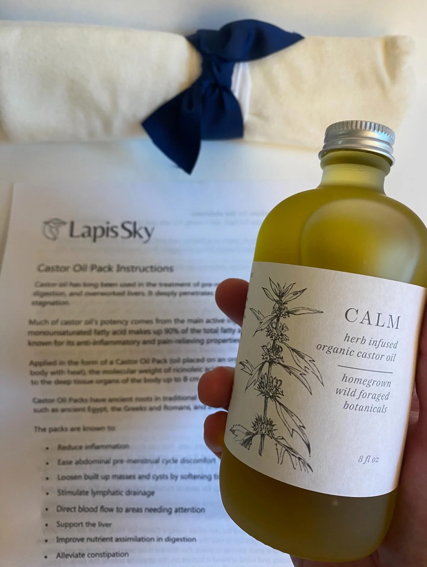 Needing a Castor Oil Pack for your upcoming fall cleanse?

I will be at the market today with a fresh batch of herb-infused castor oil and organic cotton handmade packs.

Plants infused:
Mugwort 
Motherwort
Violet
Wild Rose

I have carefully grown an