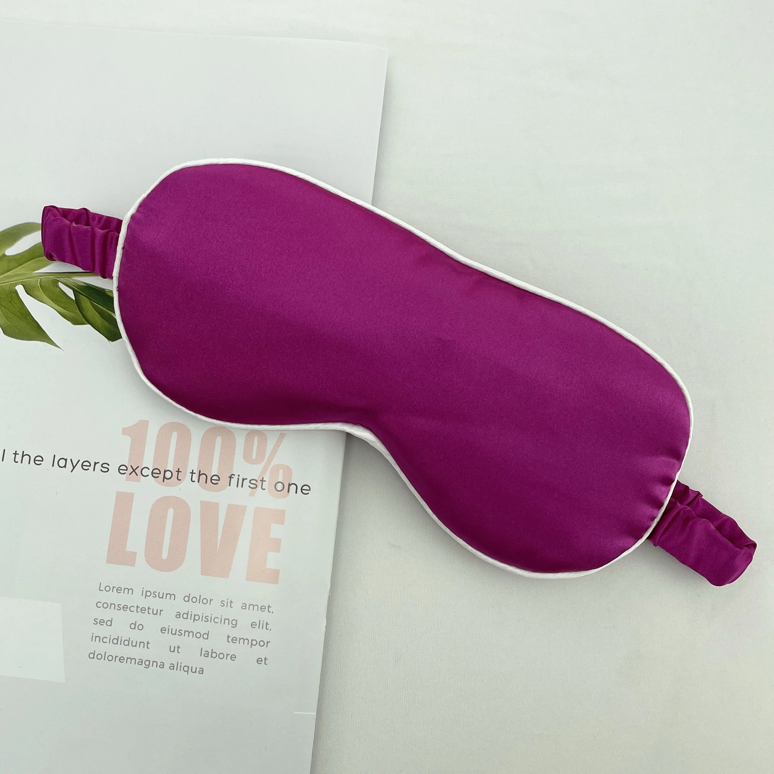 Masque de nuit en satin