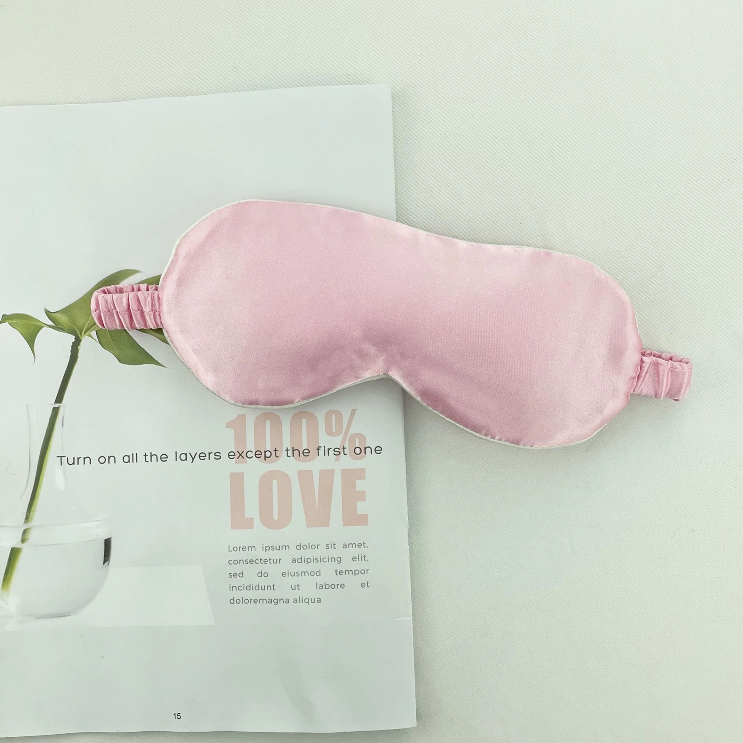 Masque de nuit en satin