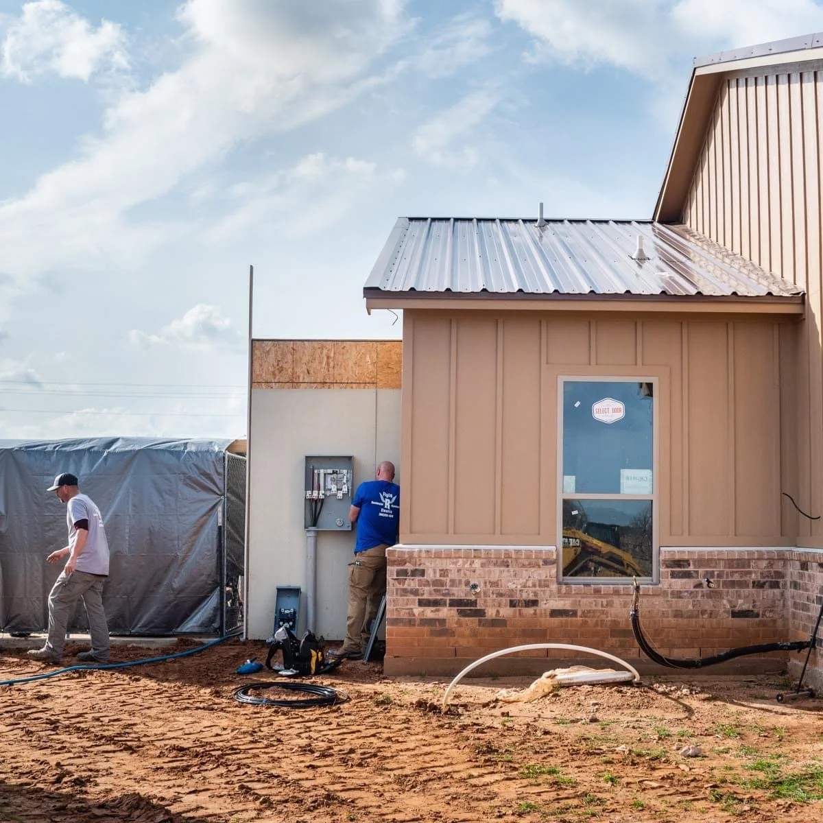 Flyin R Electric | North Texas Electrician