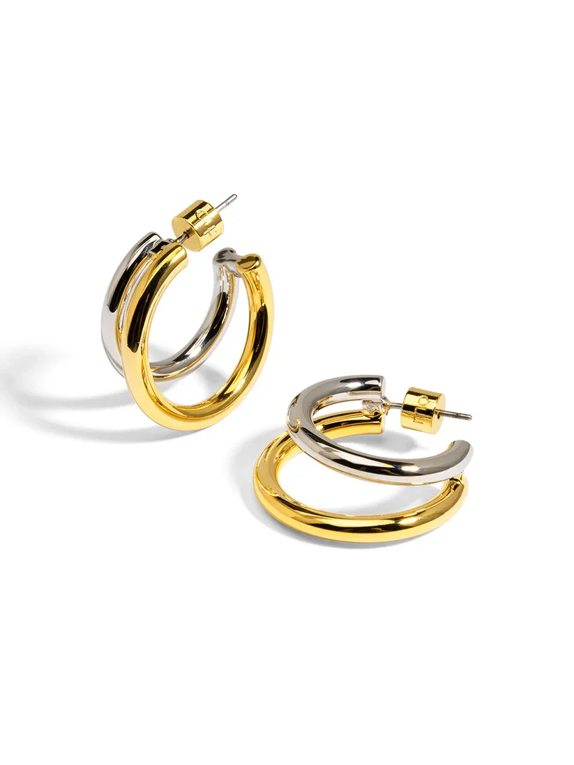 rho earring.webp
