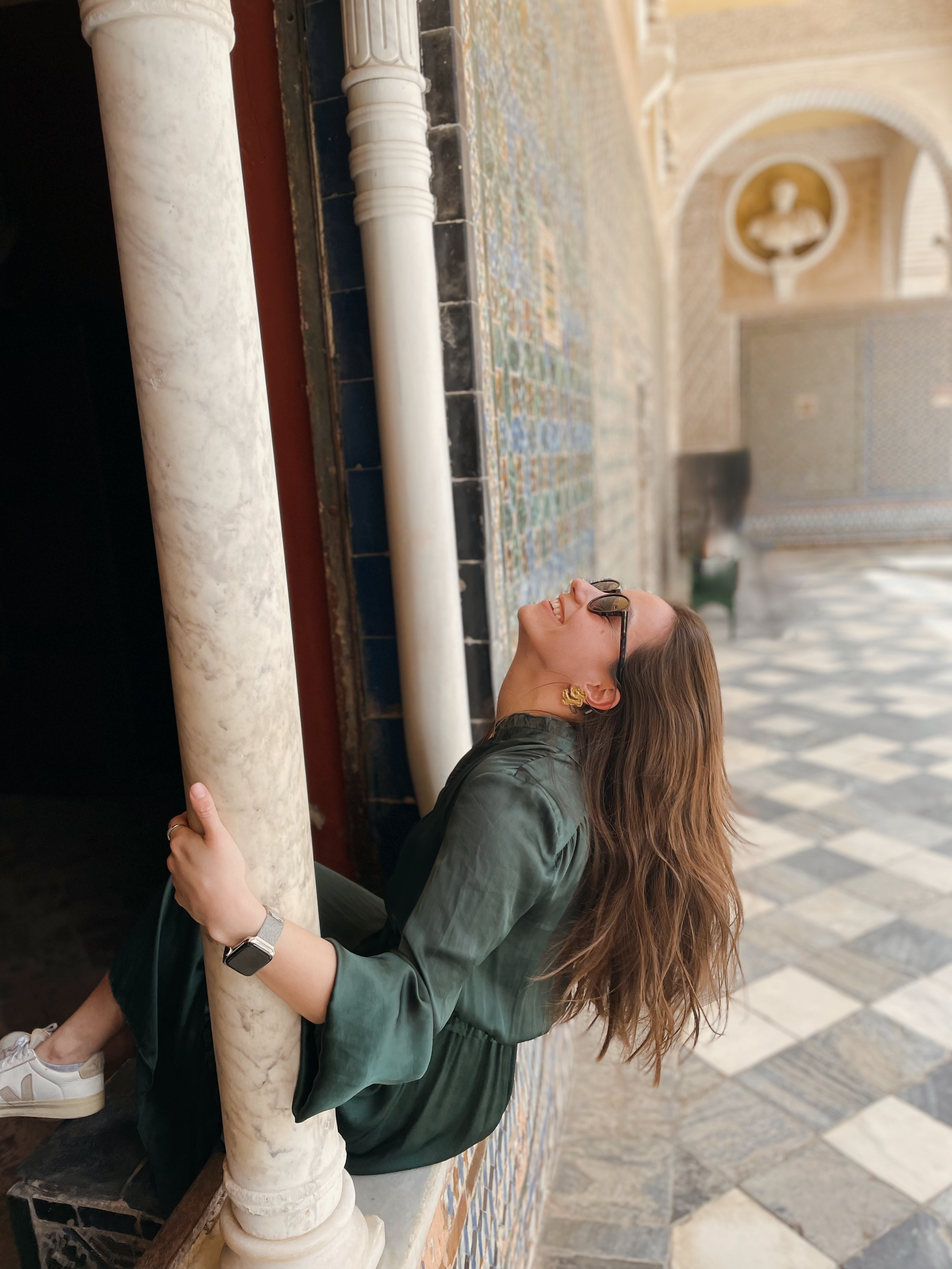 Life coach offering compassionate and supportive 1:1 coaching sessions