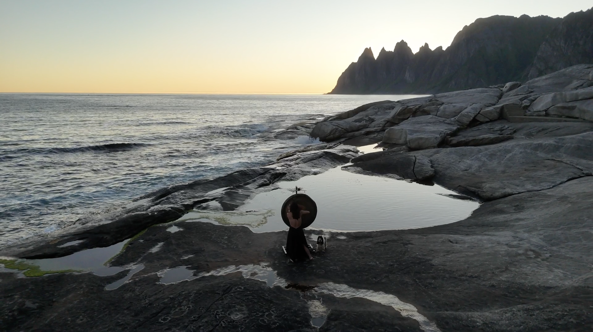 Art-Presence-Sound-MeteoriteGong-Lofoten.png