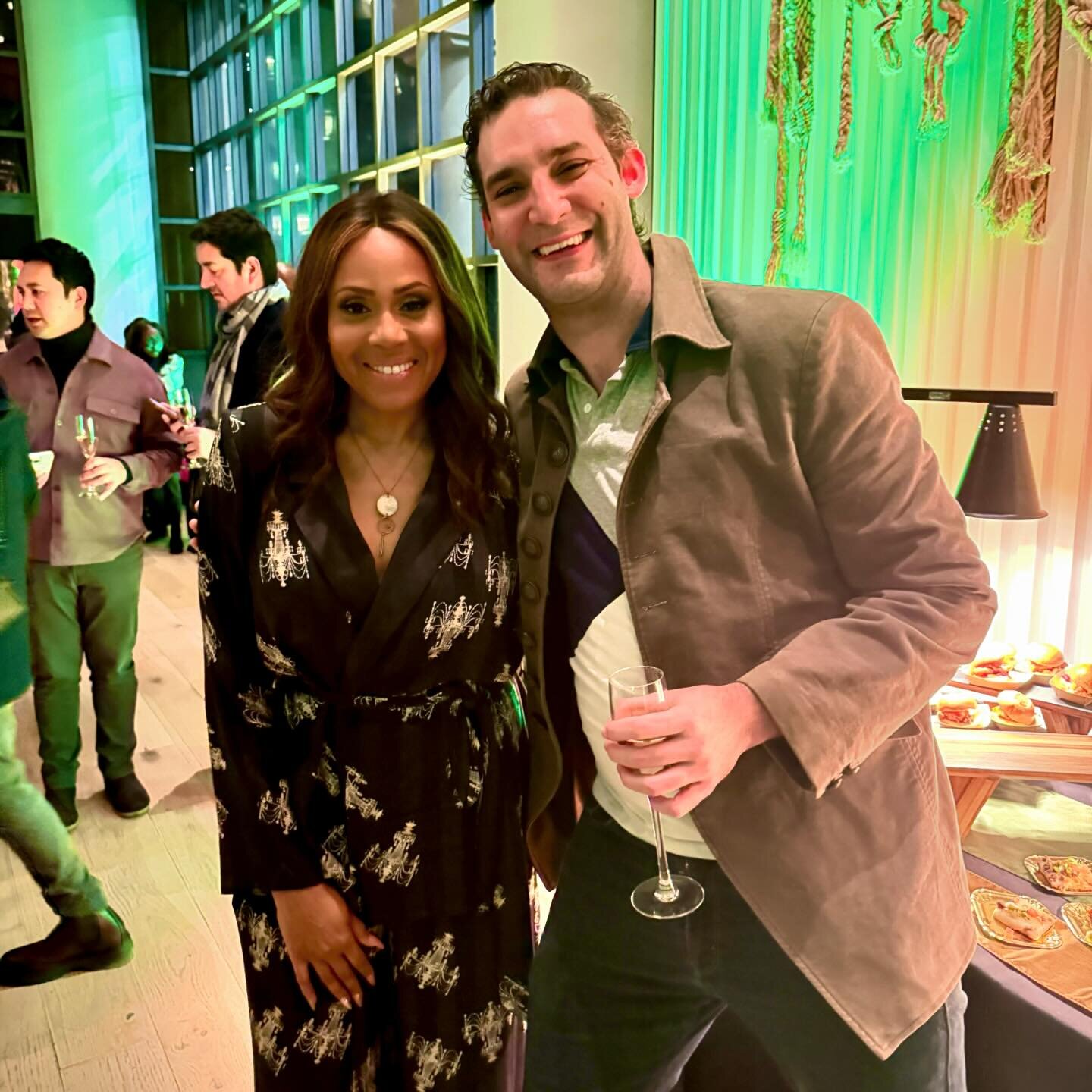 Okay so first of all @thewizbway musical was UH-MAYZING so if you&rsquo;re in #SanDiego you must must check it out!

Second of all, it was so awesome to meet the legendary @deborahcox after being able to interview her for @ragemonthly. Thanks about s