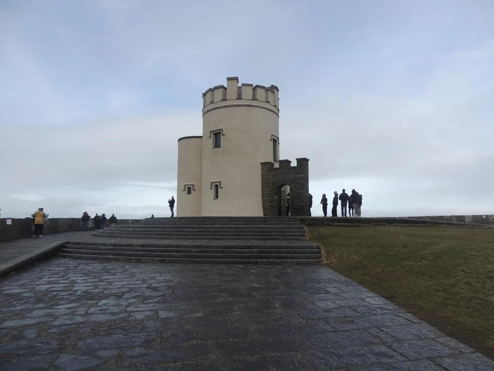 Cliffs of Moher Castle.JPG