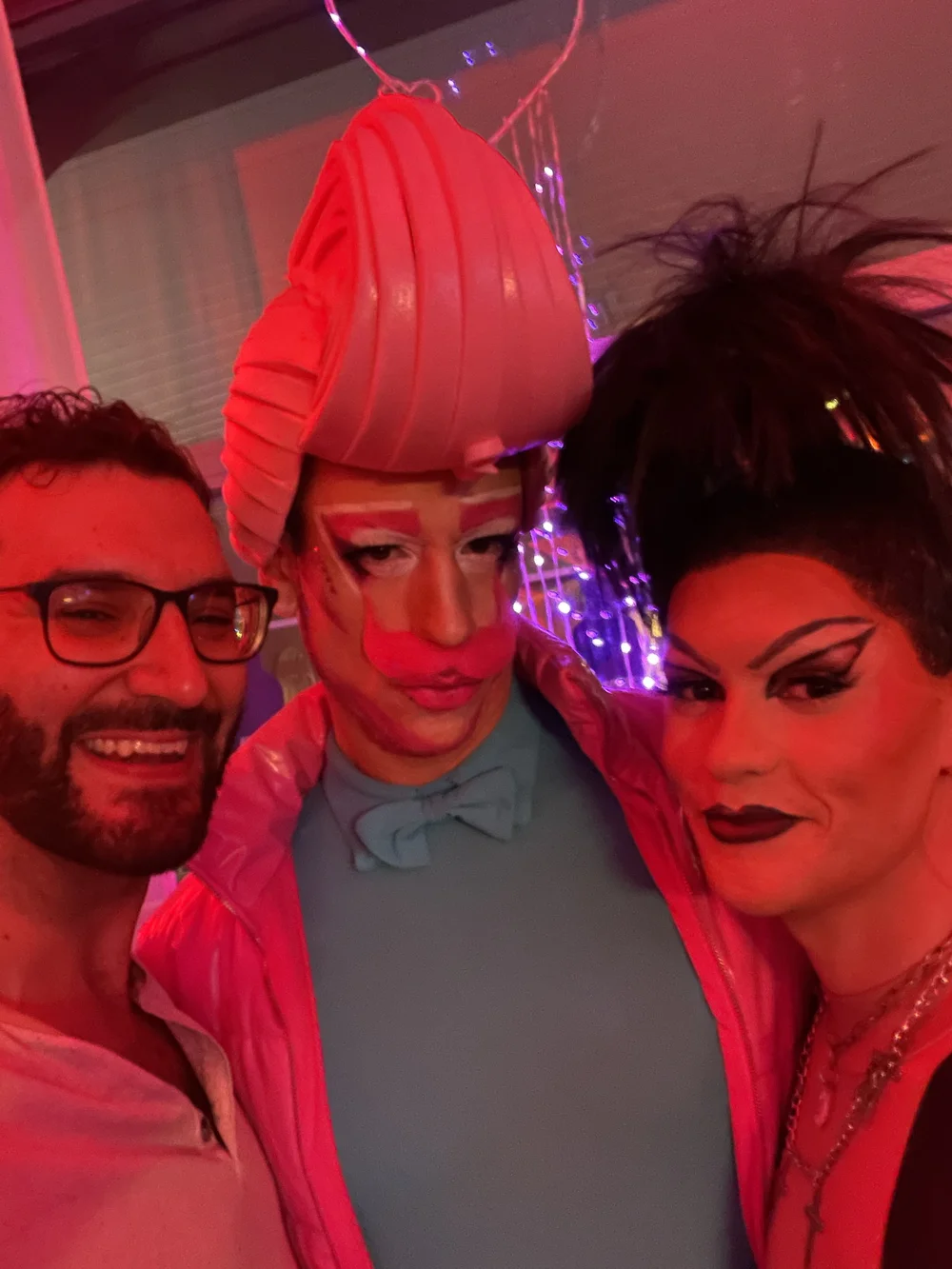 Me and the Queens.JPG