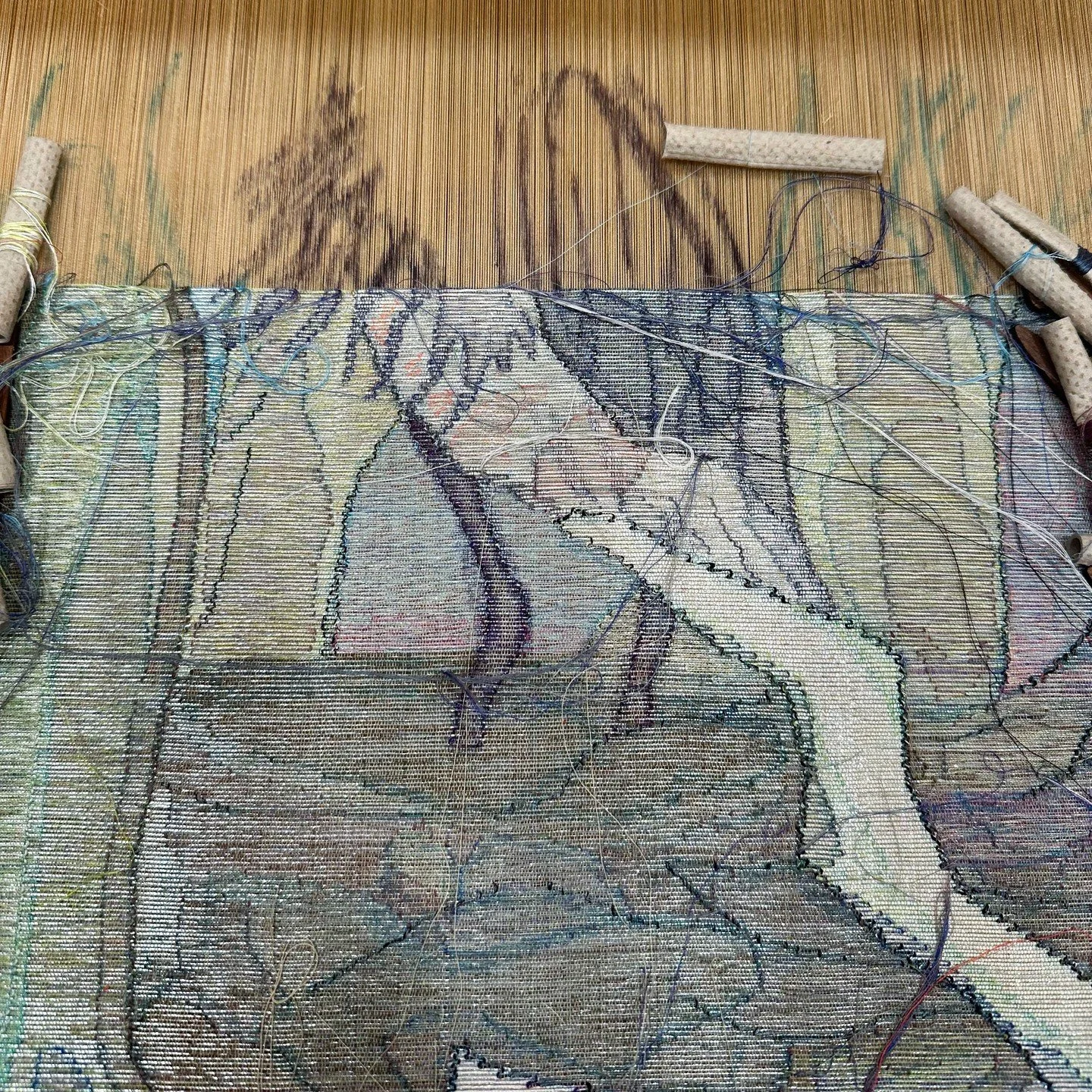 Happy Juneteenth!!

I hope that everyone was able to find some peace today ❤️

It doesn't look like much yet. But this is going to be very handsome heron looking back at the big guy that's been taking up all of my weaving time 😃

Have wonderful end 