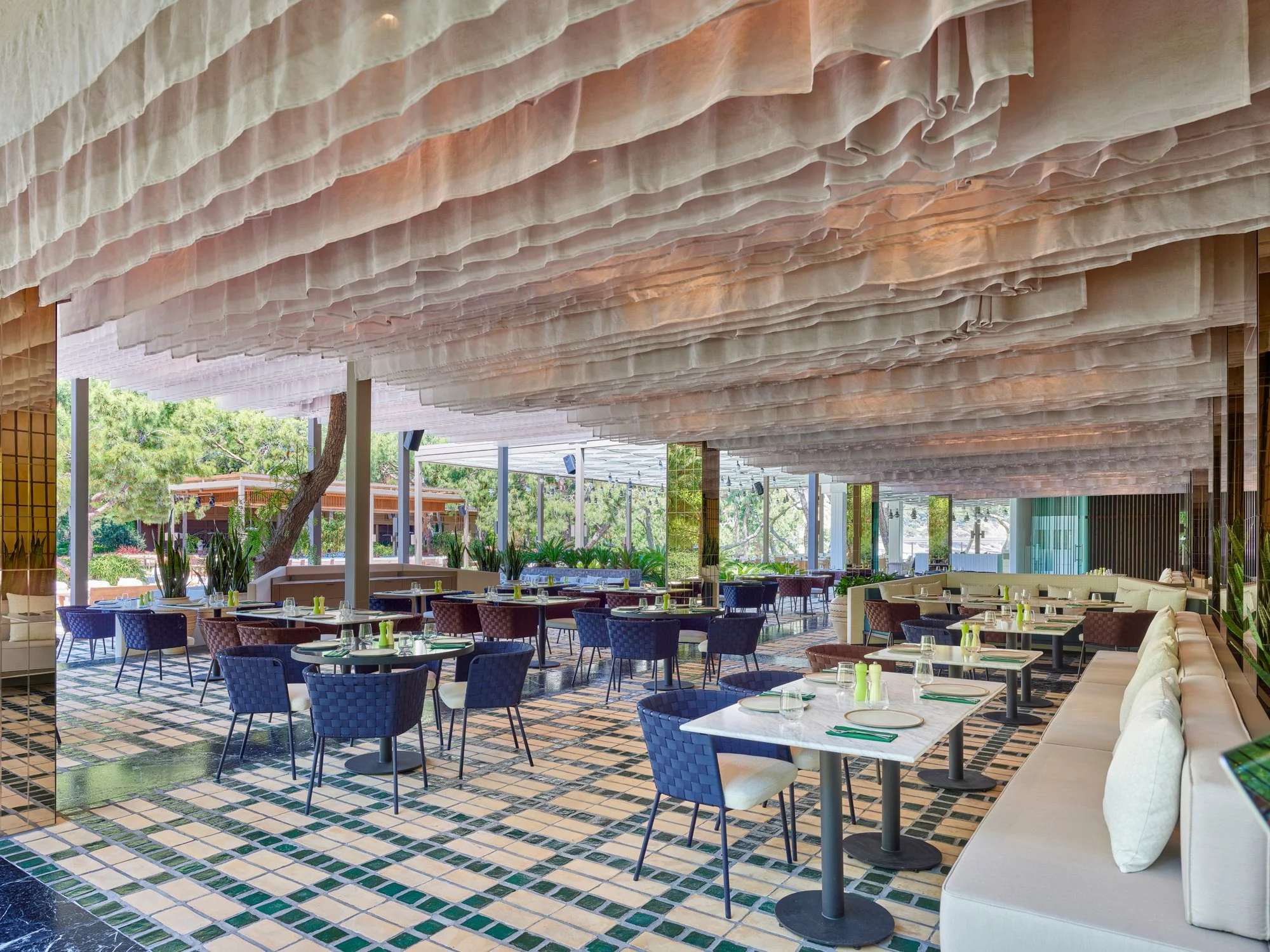 MRK_Azure_Italia_Restaurant_5.jpeg