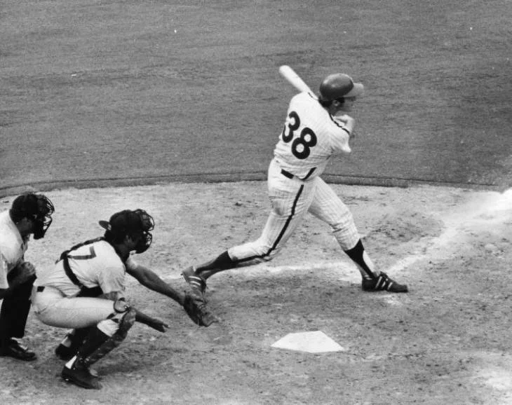 WISE RICK batting at Vet 1971.jpg