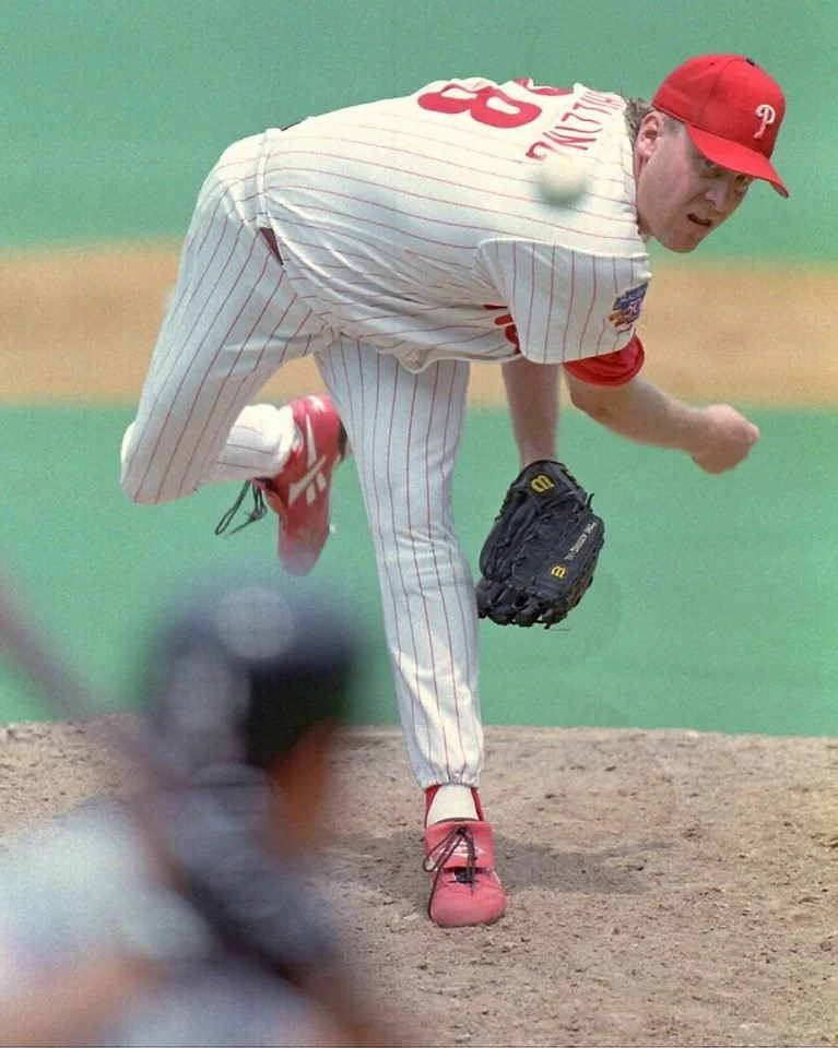 SCHILLING CURT pitching at Vet 1997.jpg
