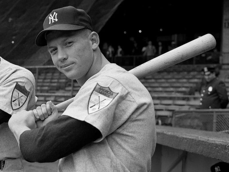 MANTLE MICKEY posed w bat 1951 at Ebbets Field.jpg