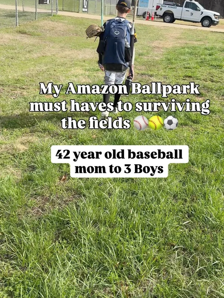 ✨ Amazon must haves for the busy sports mom! These are a few of my favorite things I have with me at all times when we are at baseball tournaments. Let me know what your favorite items are for days at the fields?!

FOLLOW @kara.shops.it.all then COMM
