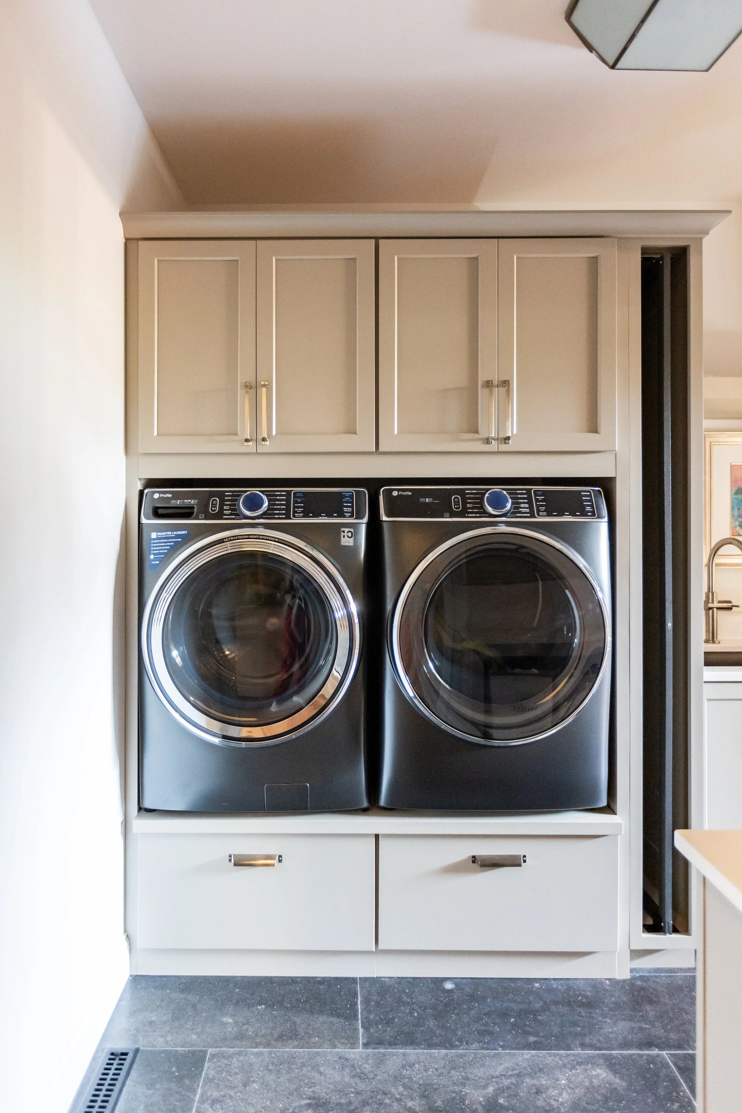 Laundry-01.jpg