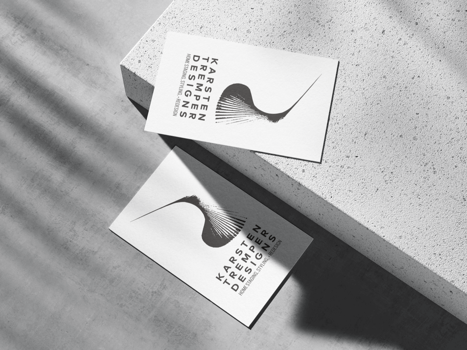 Qubus. Business Cards.png