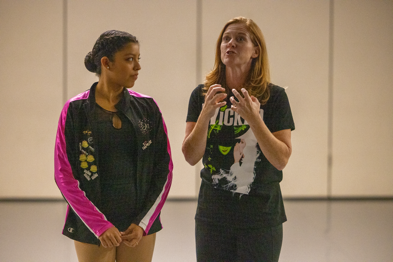Wicked cast member Lindsay Northen Bradshaw teaches students how to ace a professional audition during a Beyond Broadway Productions workshop.