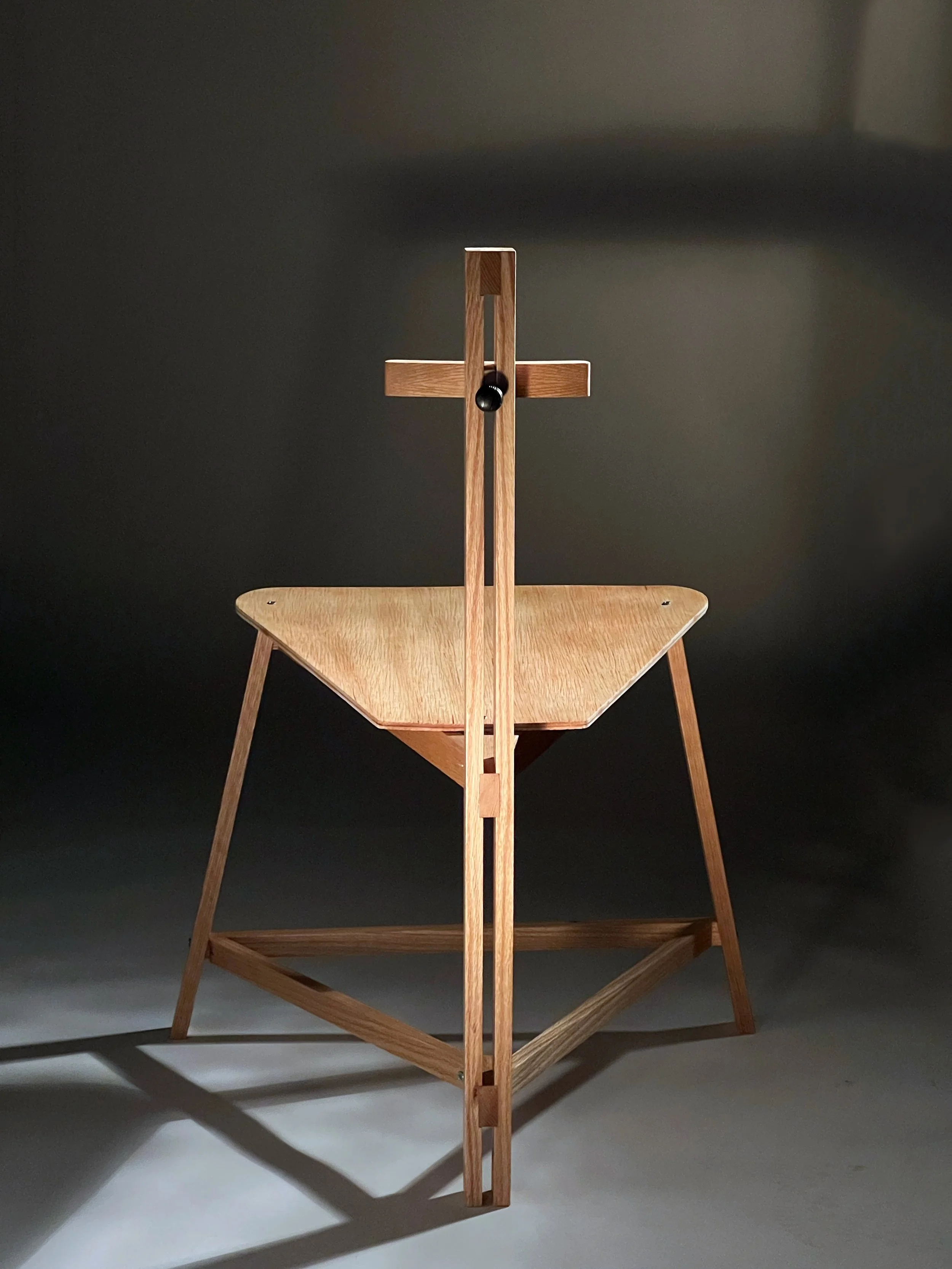 Easel Chair