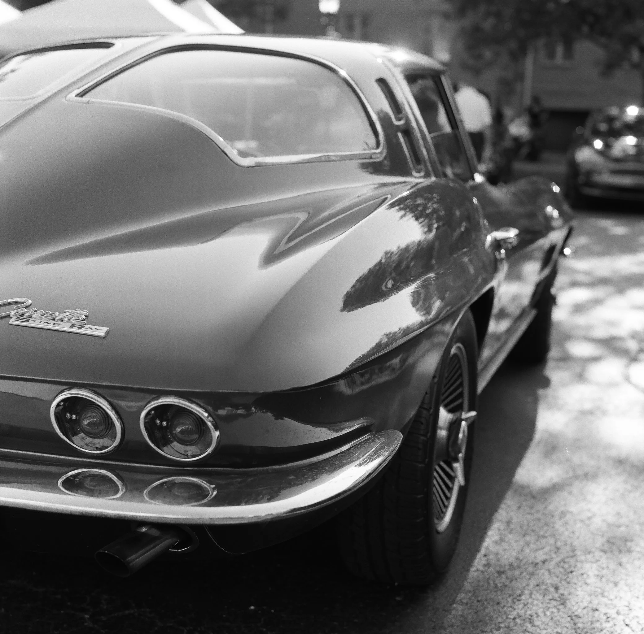 C2 split-window Corvette  (1963)