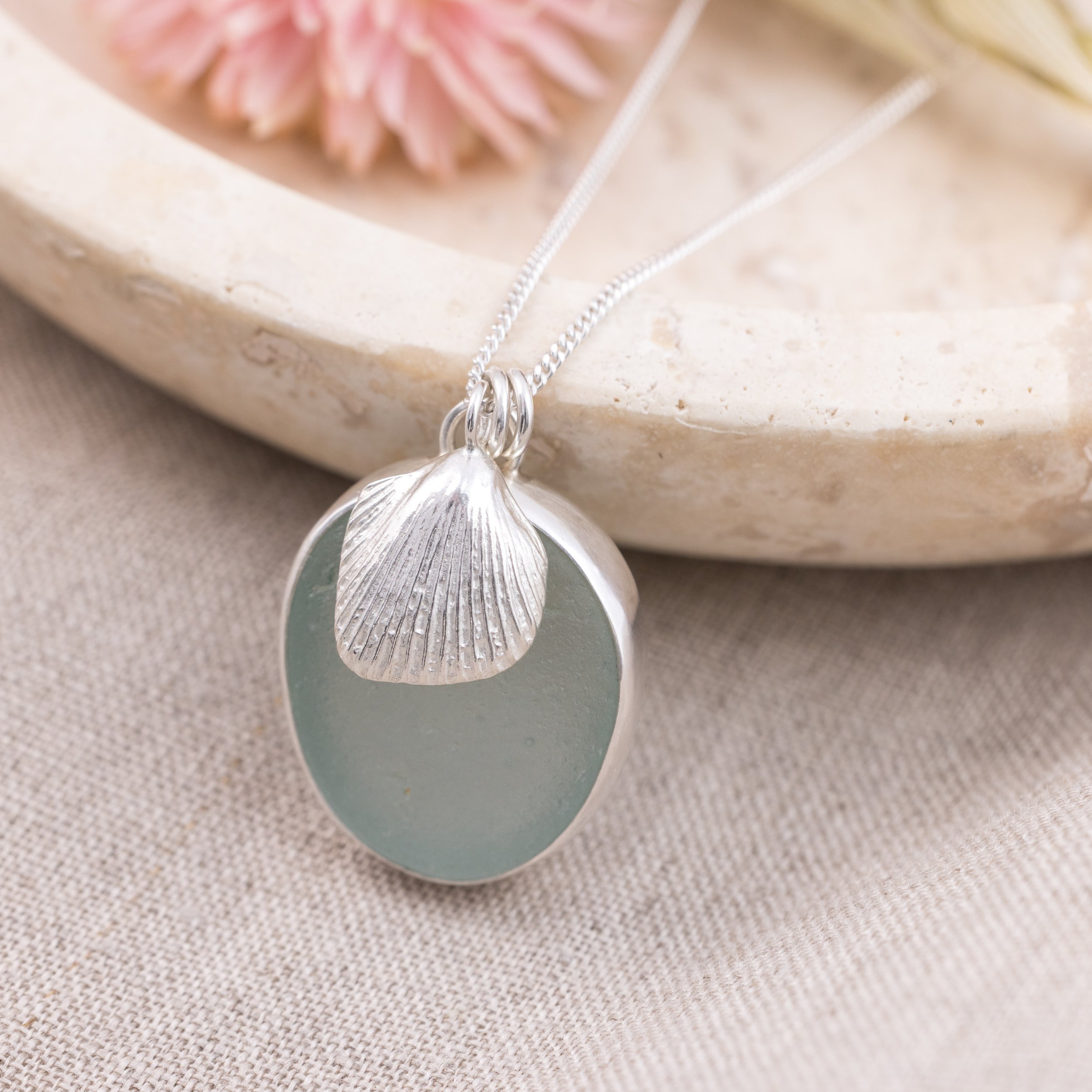 Cockle-Shell-Seaglass-Pendant-Necklace-006-w.jpg
