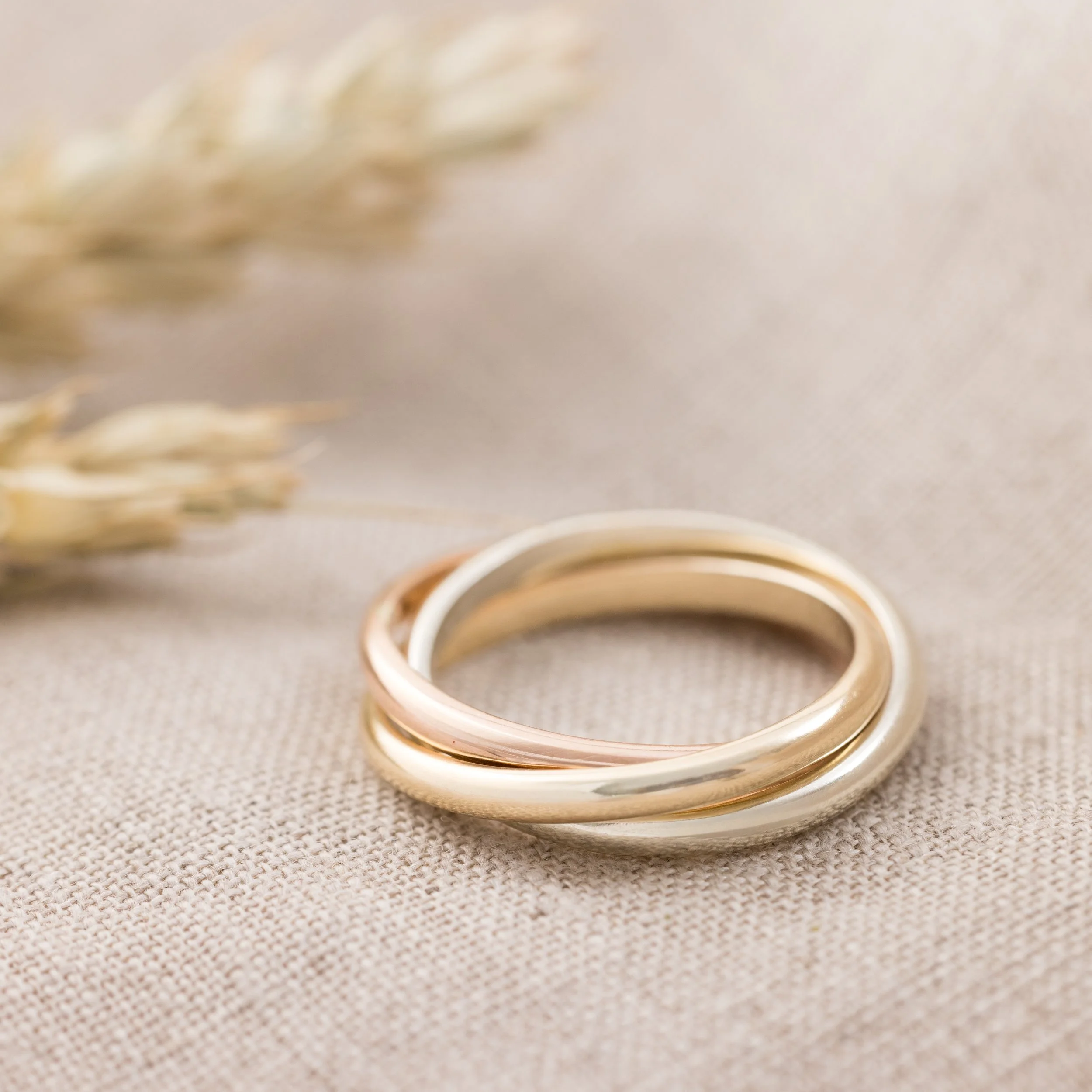 9ct-Gold-Tricolour-Trinity-Ring-2-010-w.jpg