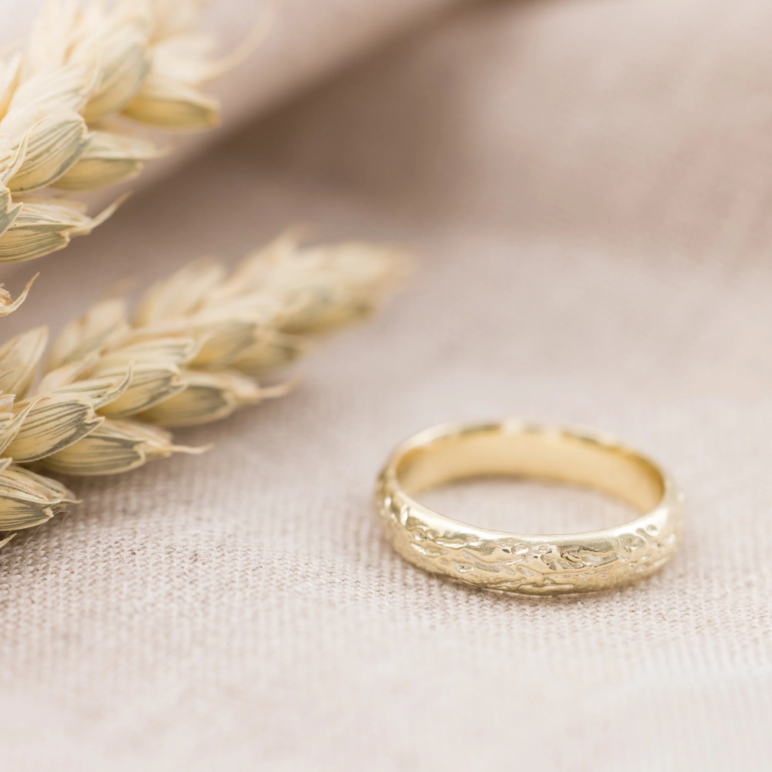 Organic-Wedding-Ring-14ct-Gold-022-w.jpg