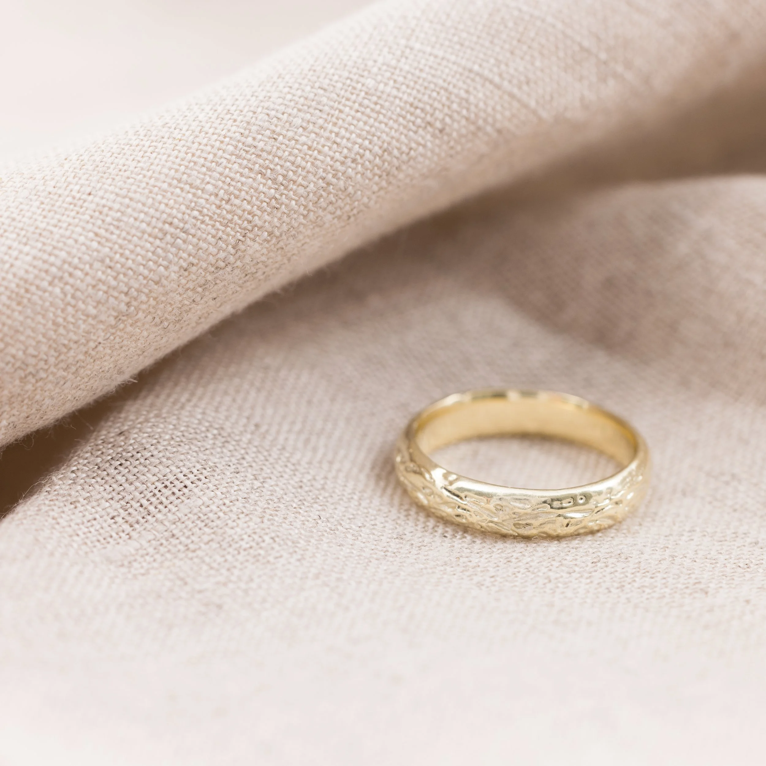 Organic-Wedding-Ring-14ct-Gold-019-w.jpg
