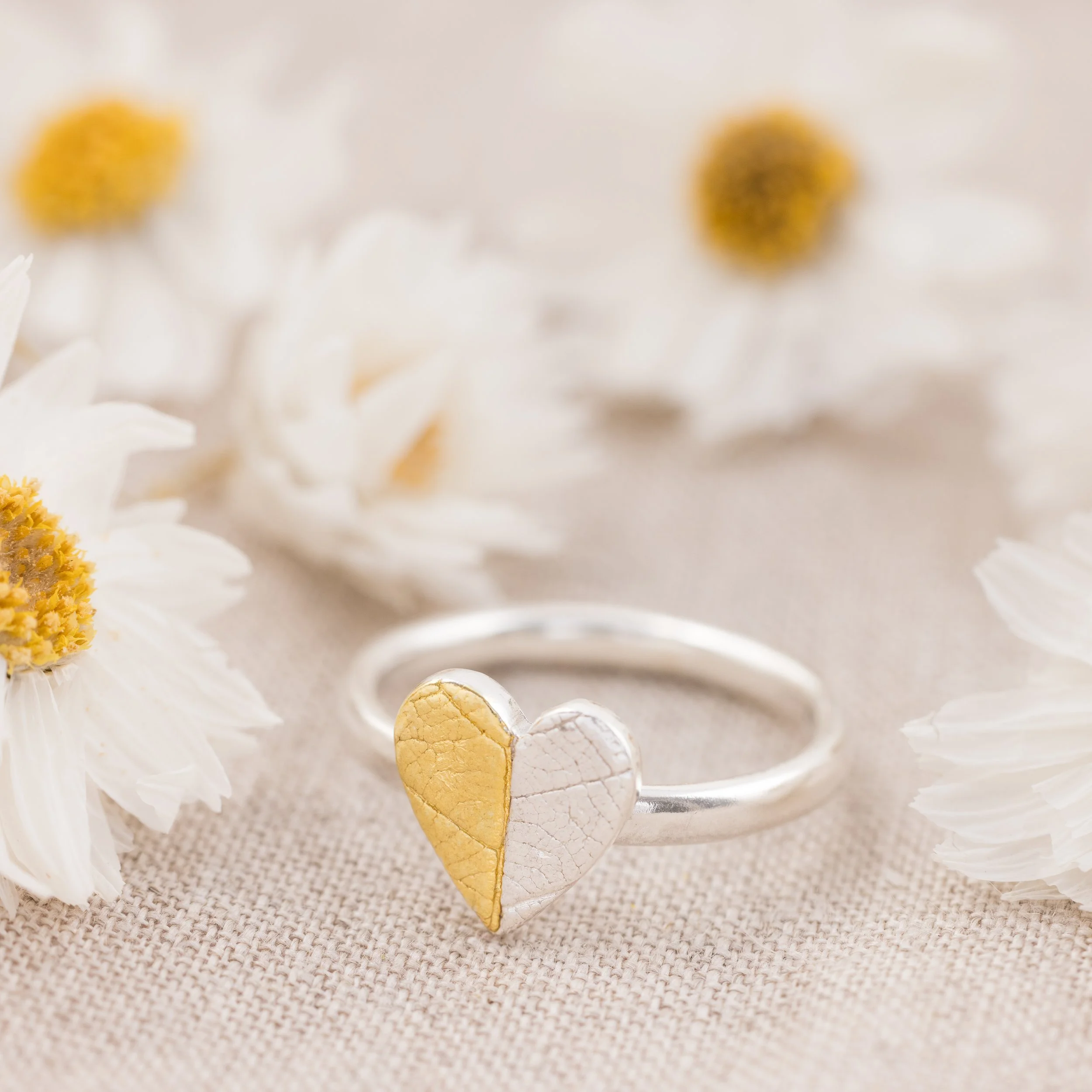 Keum-Boo-Heart-Leaf-Ring-Medium-2-004-w.jpg