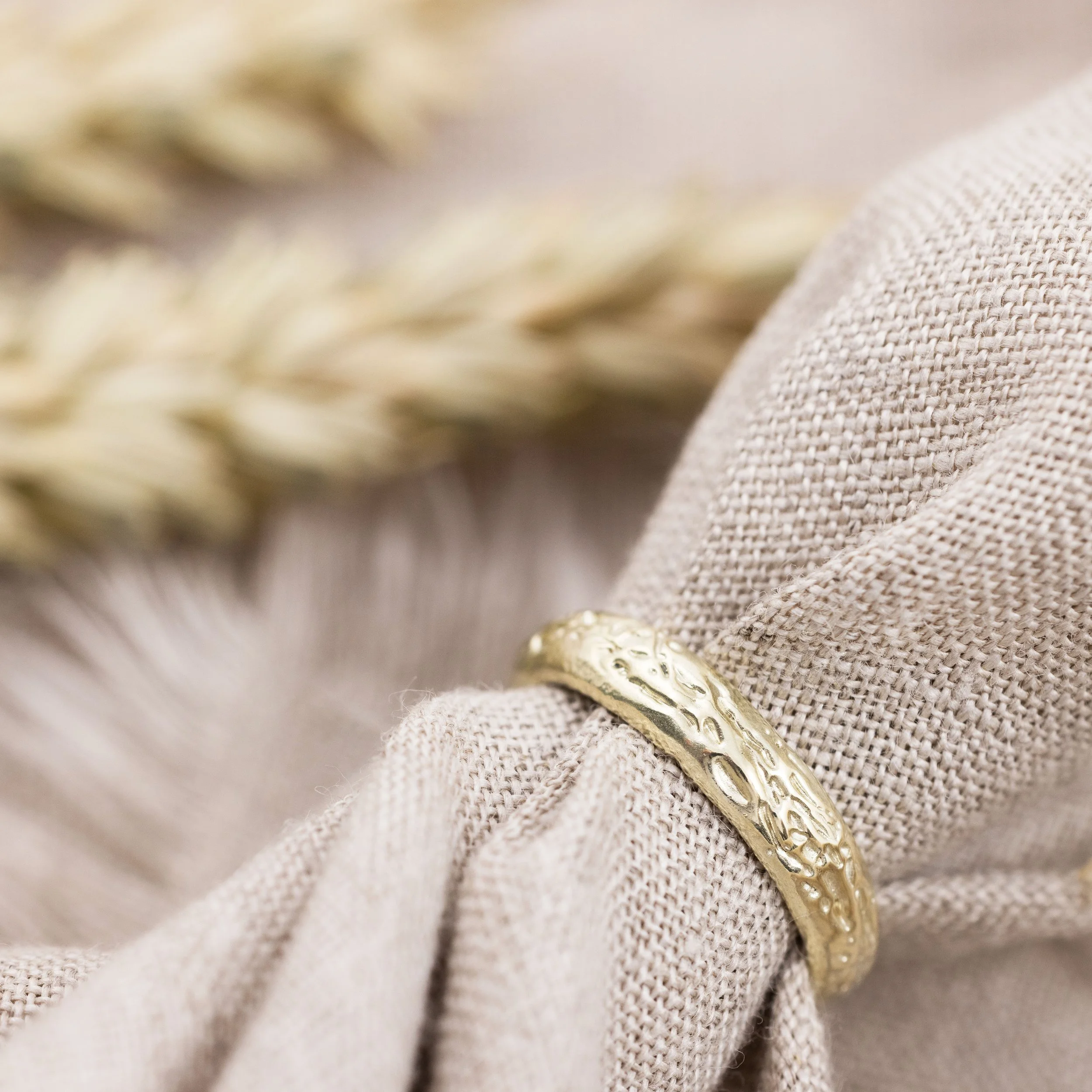 Organic-Wedding-Ring-14ct-Gold-025-w.jpg