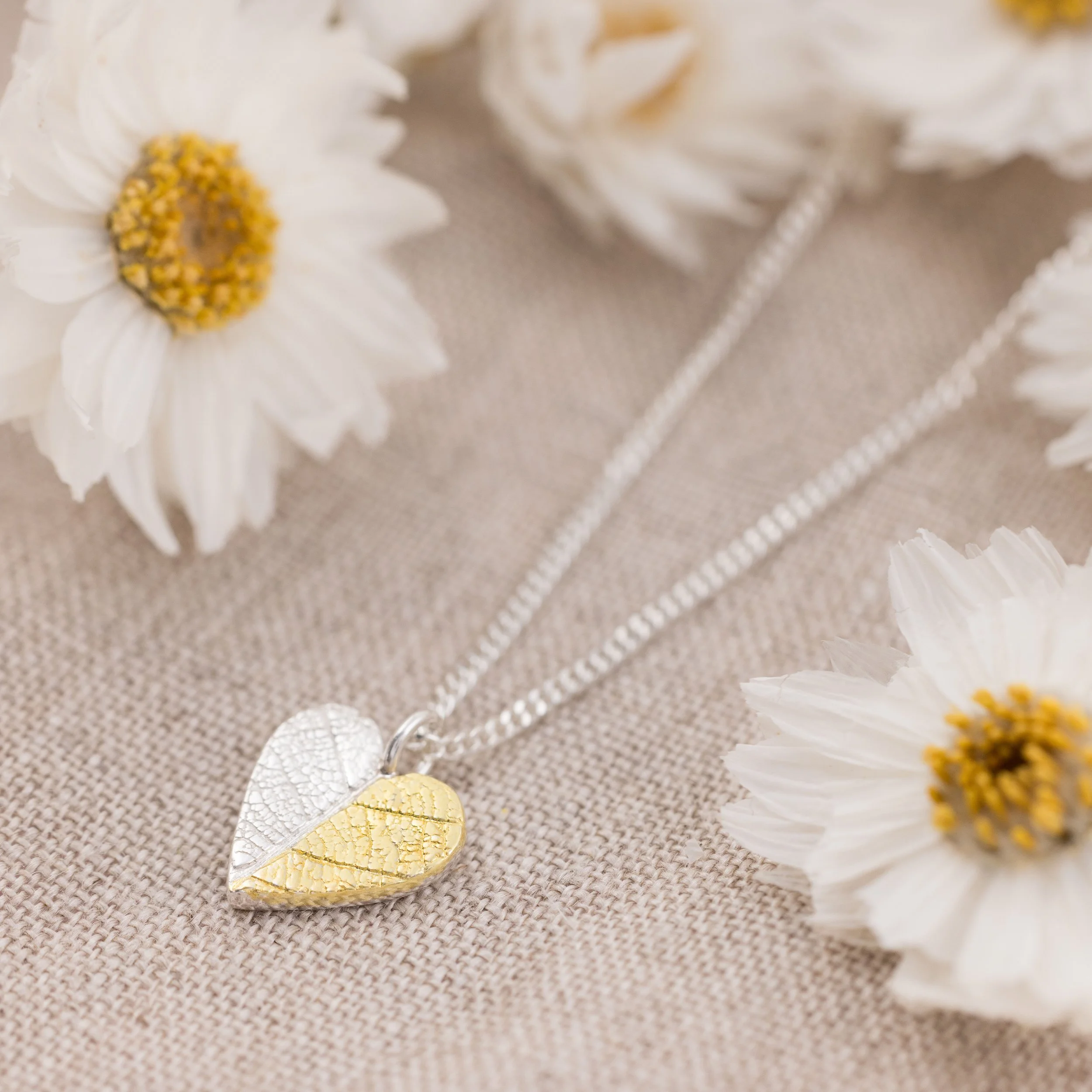 Keum-Boo-Heart-Leaf-Pendant-Necklace-2-012-w.jpg
