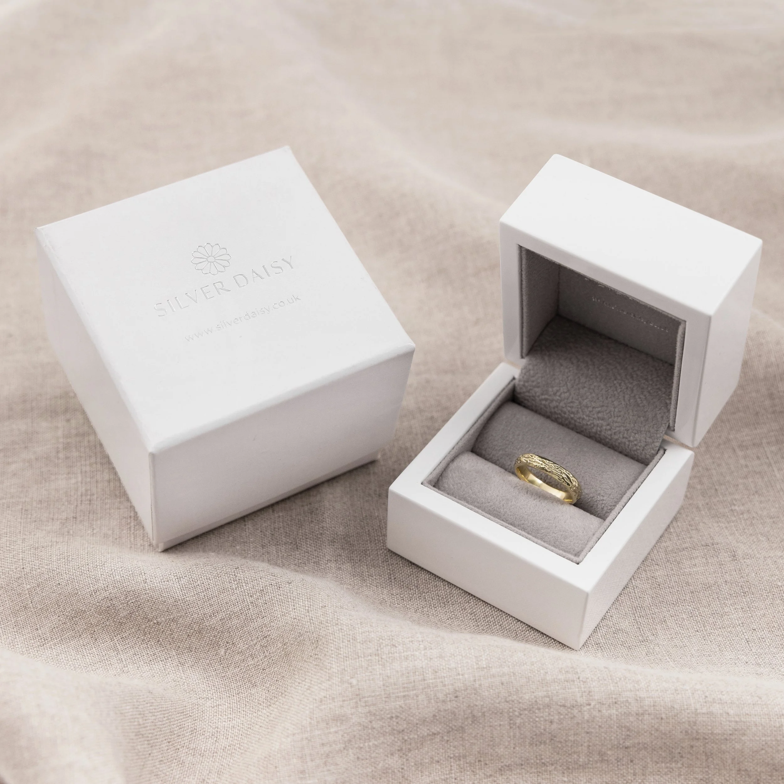 Organic-Wedding-Ring-14ct-Gold-032-w.jpg
