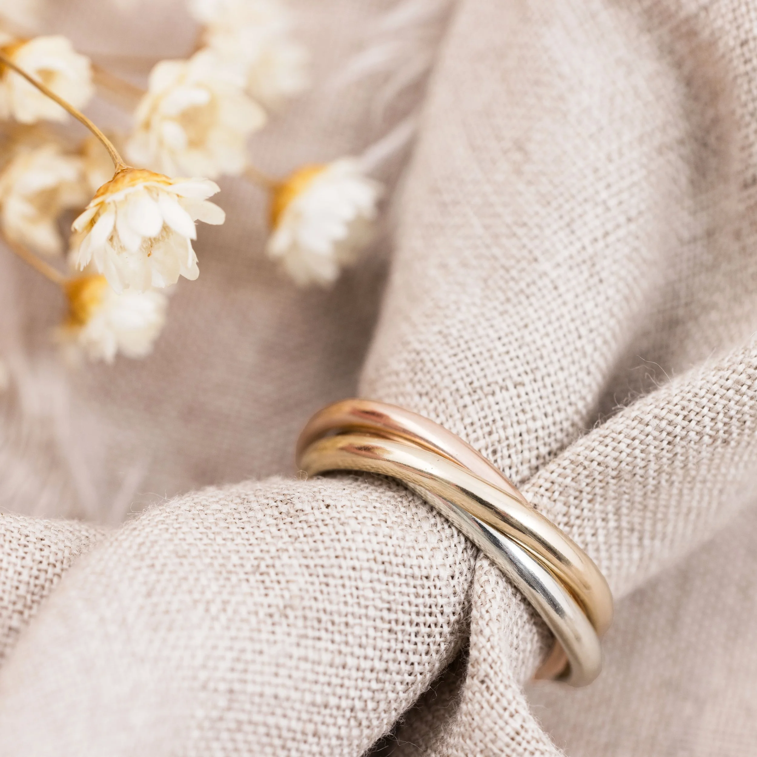 9ct-Gold-Tricolour-Trinity-Ring-2-015-w.jpg