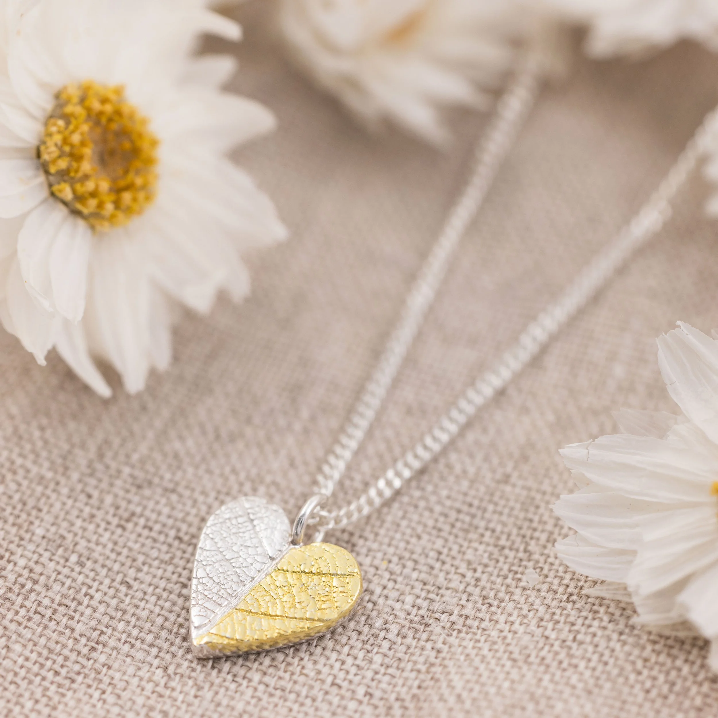 Keum-Boo-Heart-Leaf-Pendant-Necklace-2-008-w.jpg