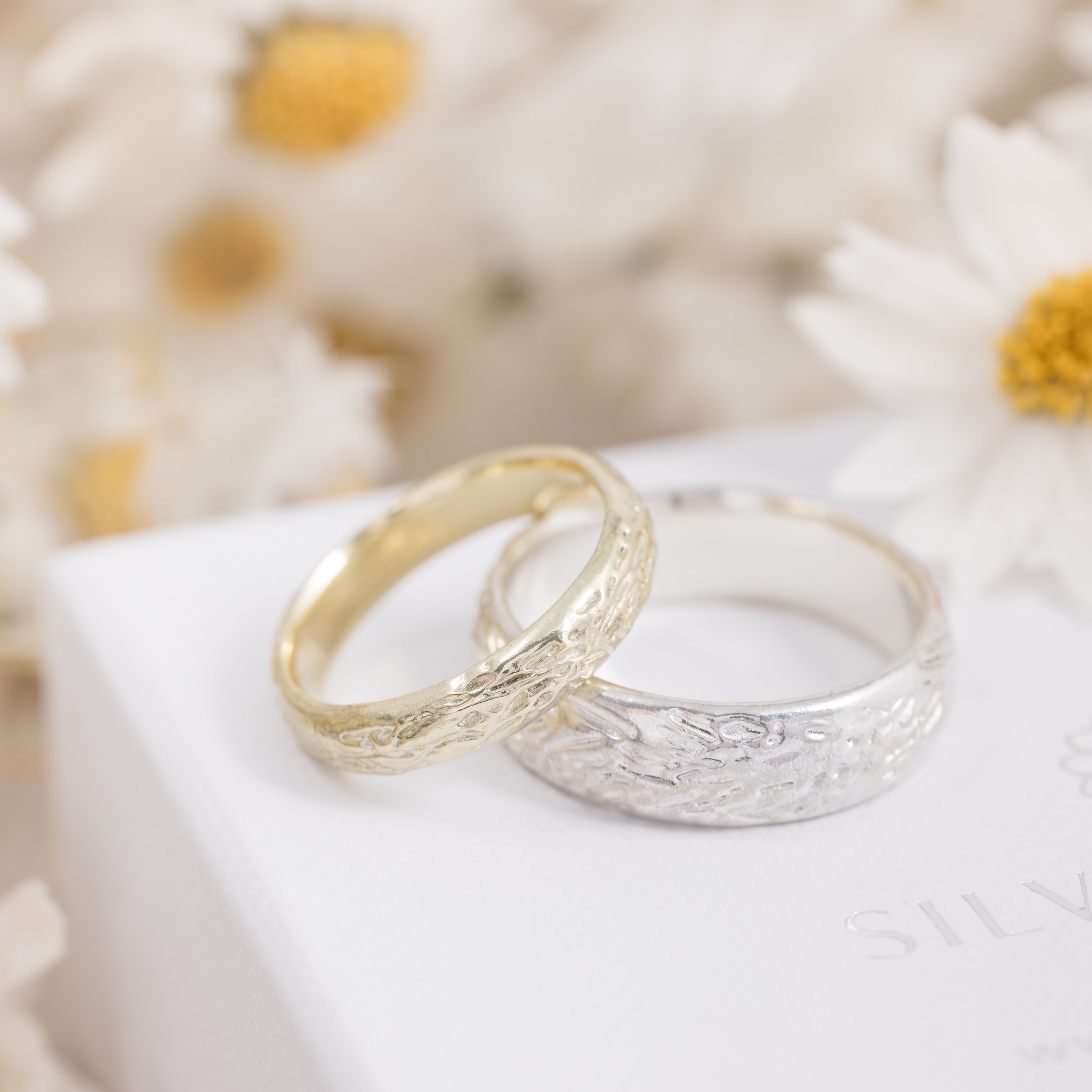 Organic-Wedding-Ring-14ct-Gold-010-w.jpg