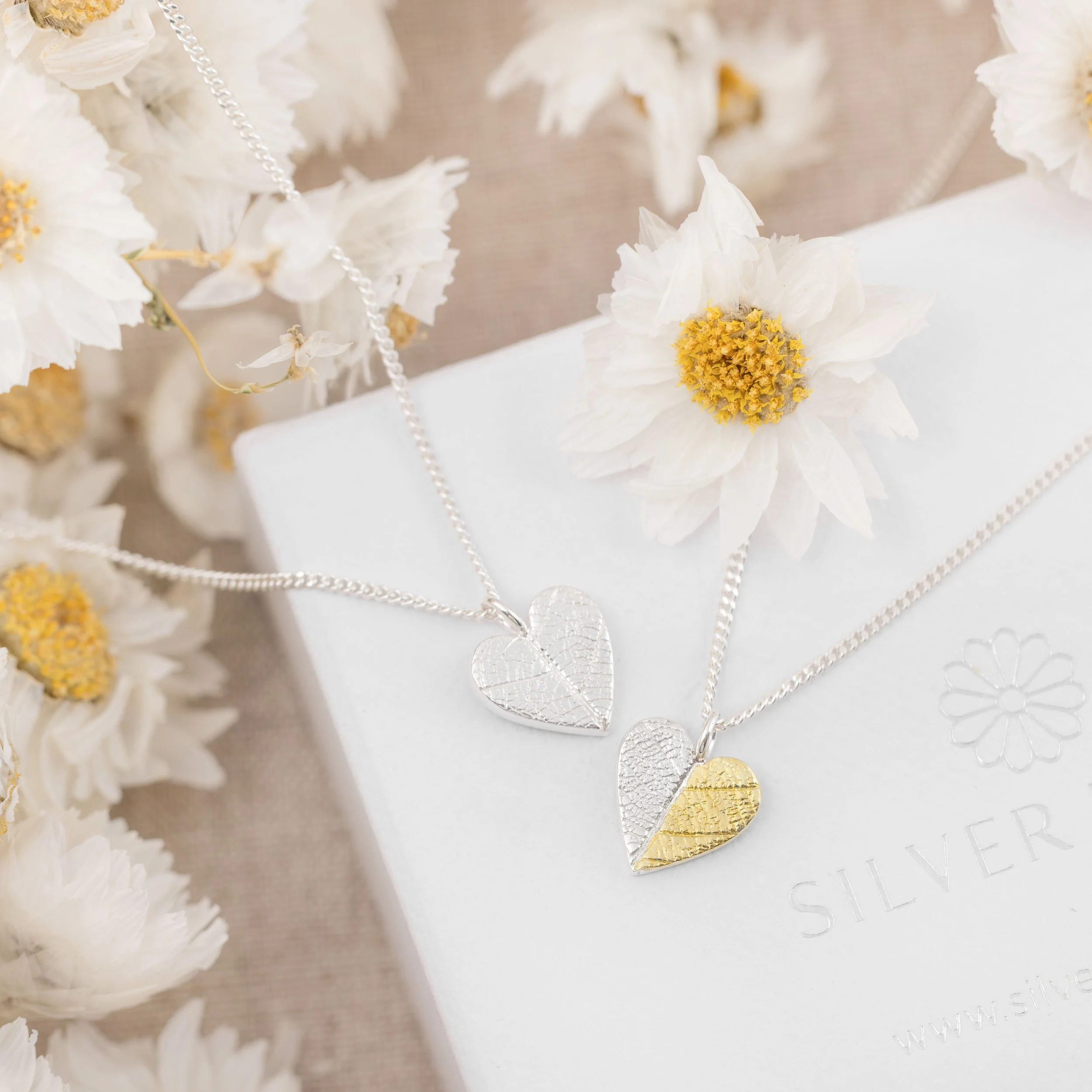 Keum-Boo-Heart-Leaf-Pendant-Necklace-2-006-w.jpg