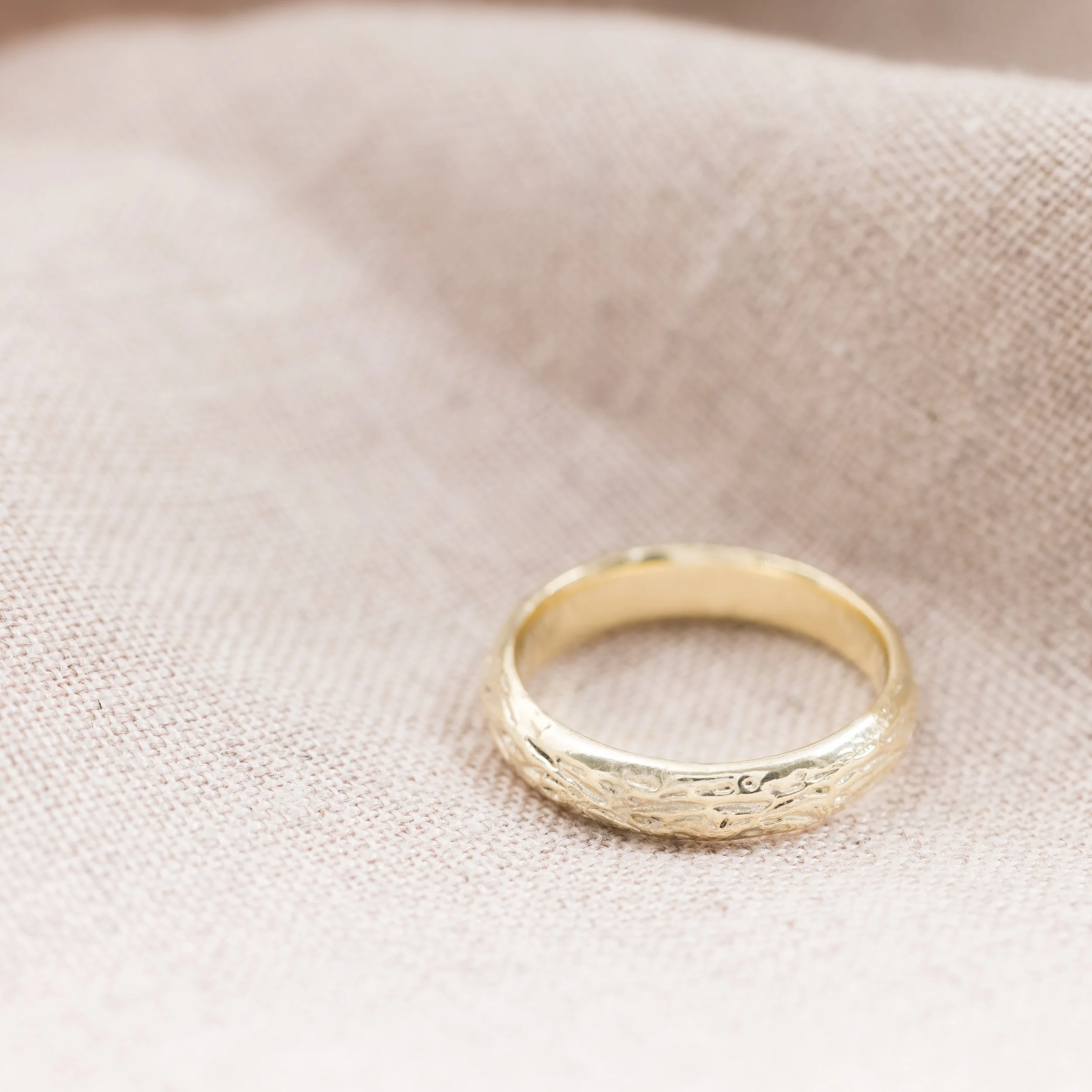 Organic-Wedding-Ring-14ct-Gold-018-w.jpg