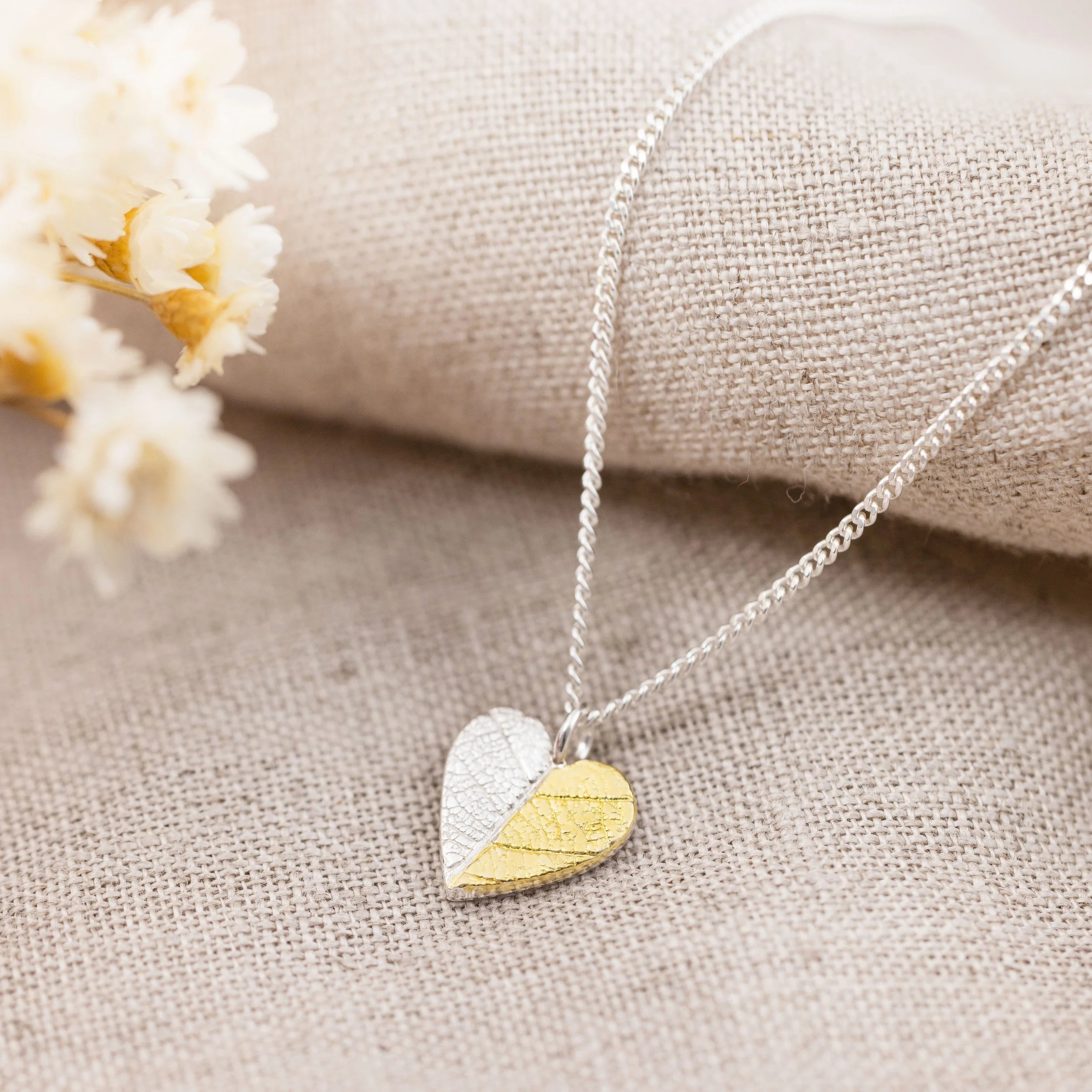 Keum-Boo-Heart-Leaf-Pendant-Necklace-2-017-w.jpg