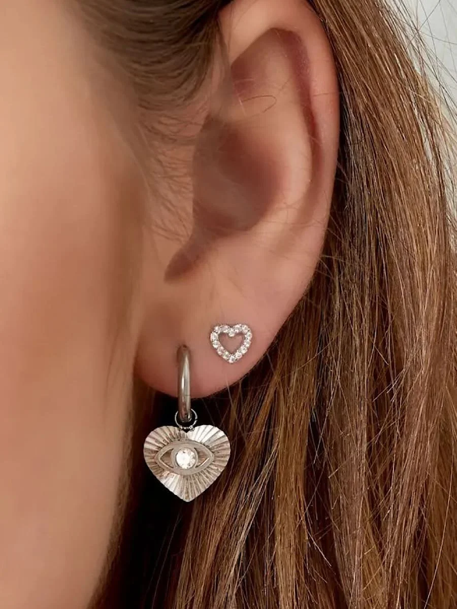 Ohstecker in Herzform