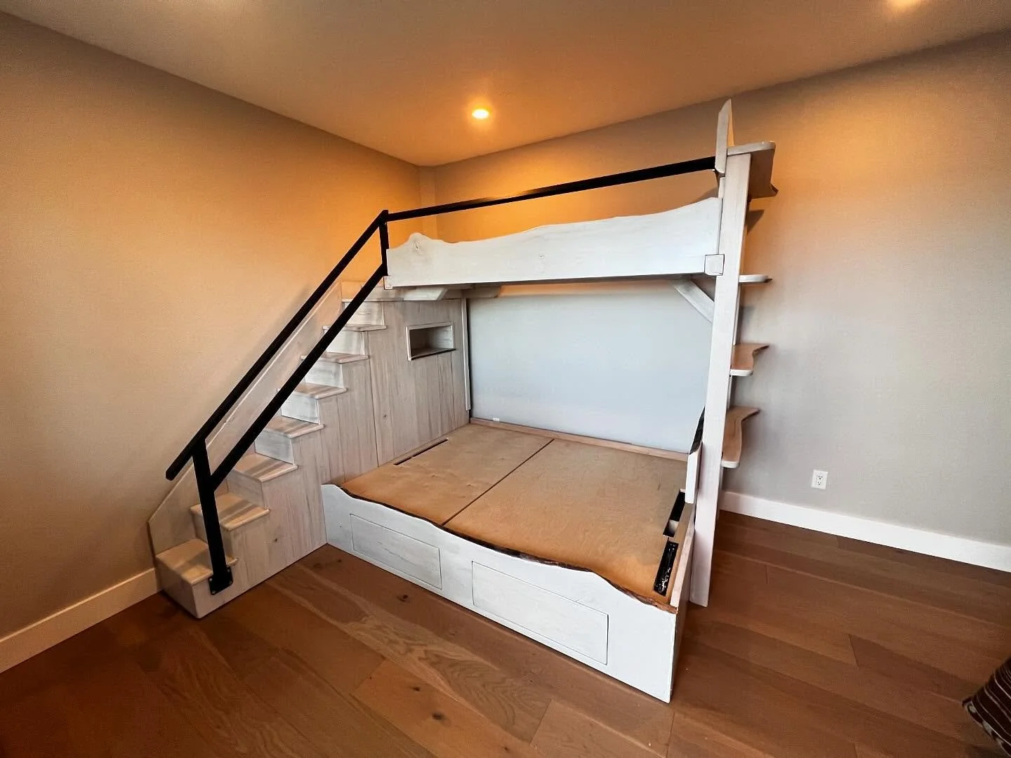 bunk bed.jpg