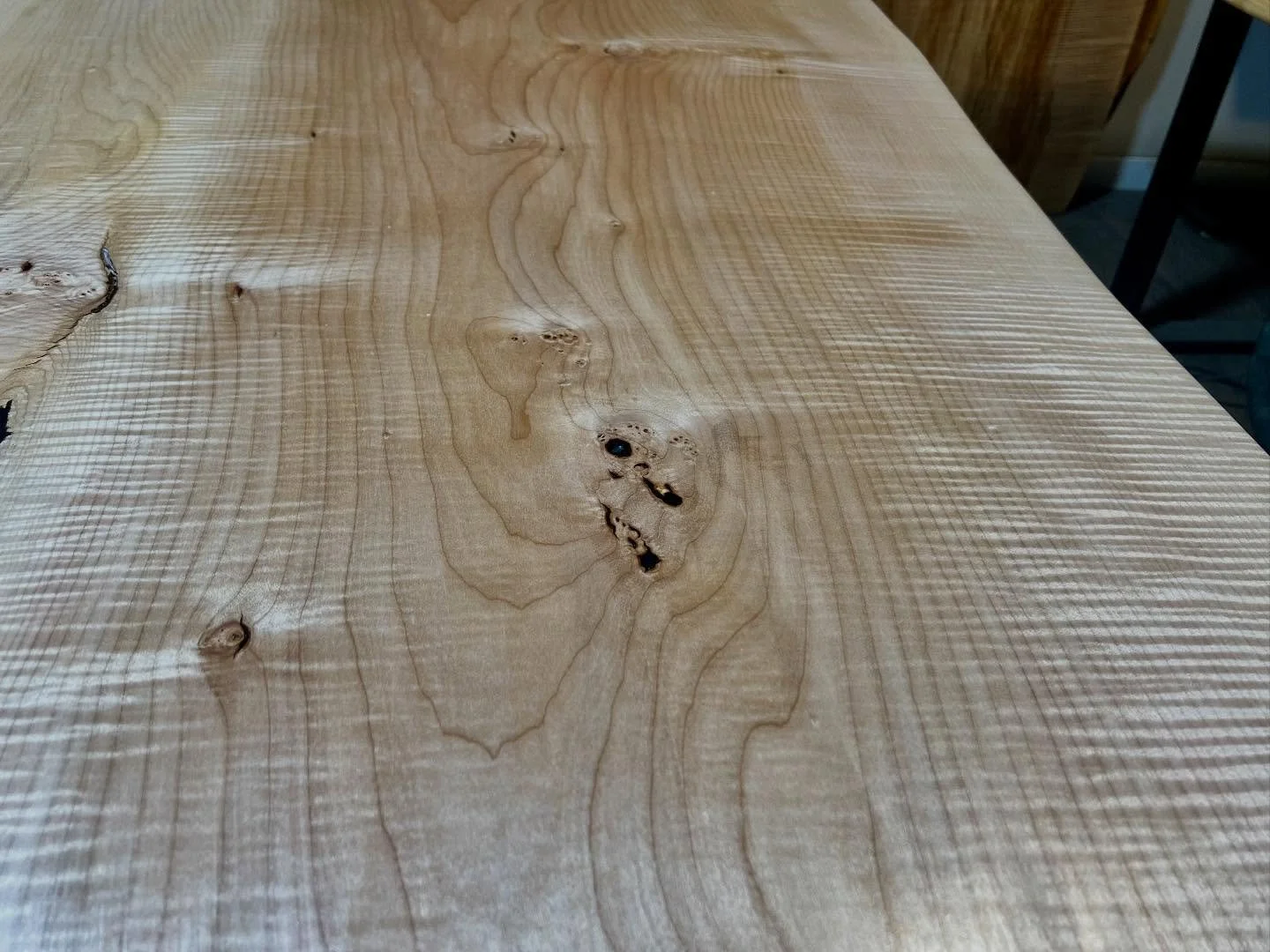 curly maple dining table5.jpg