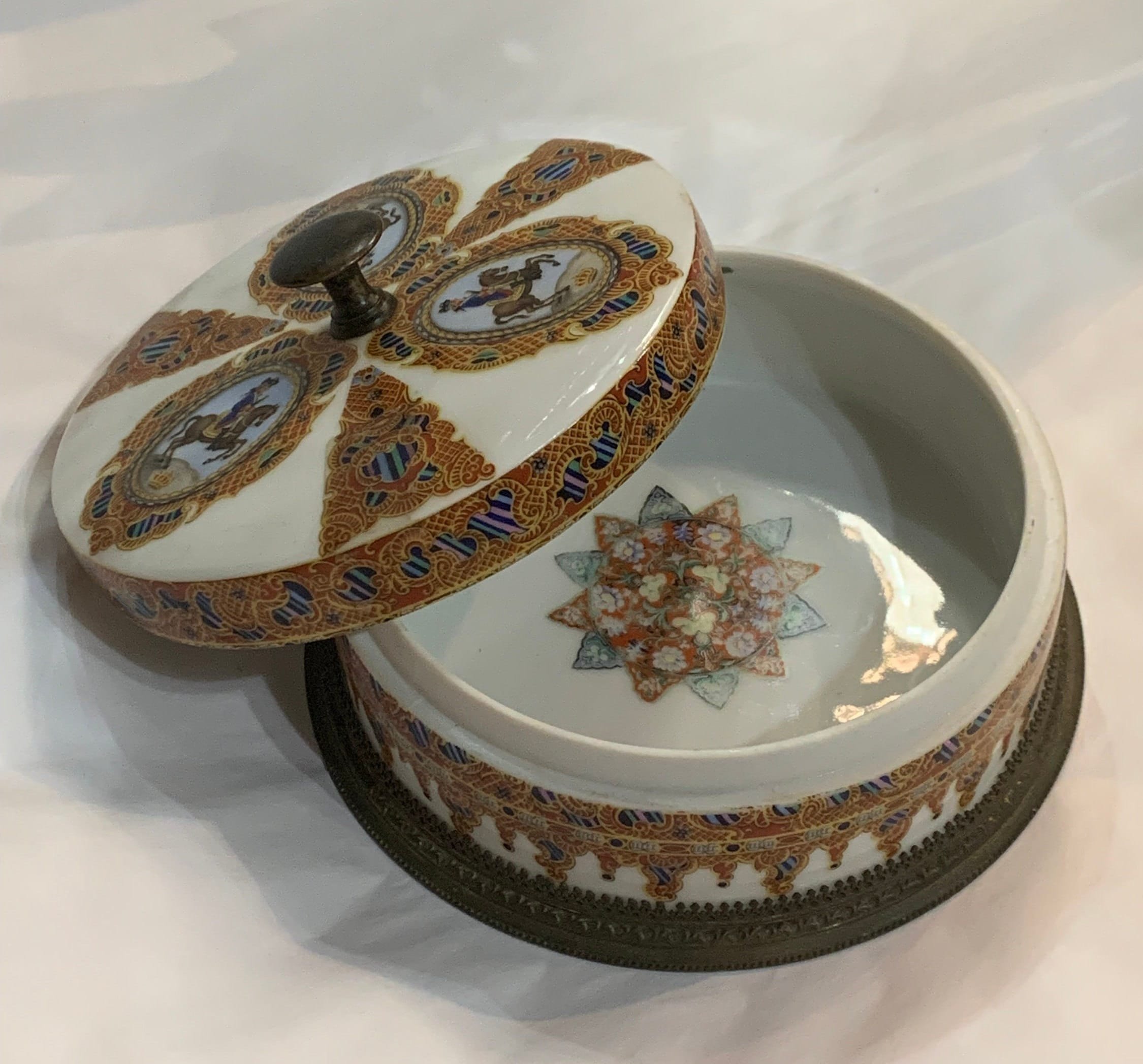 https://i.etsystatic.com/36519267/r/il/aef435/5057097454/il_fullxfull.5057097454_8ewx.jpg