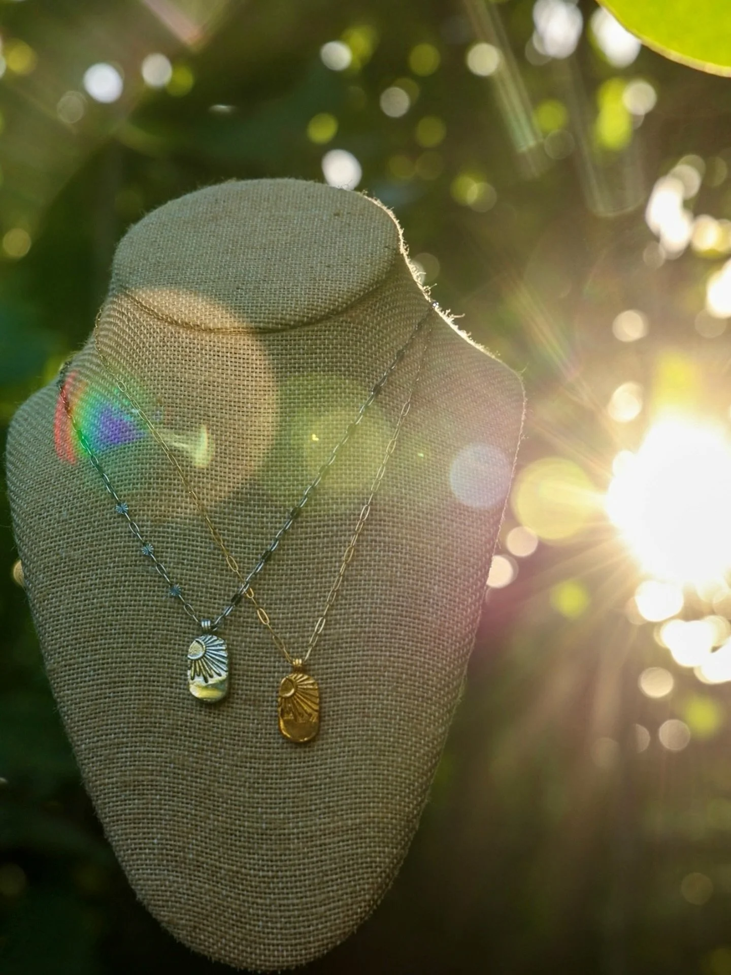 SALE &bull; SALE &bull; SALE 🛍️🏃🏼&zwj;♀️
📣 BOGO 50% off on ALL pieces 📣 
Our Black Friday 🆆🅴🅴🅺 starts this Friday, Nov. 21st and runs thru Nov. 28th 
🎁 Gift Guide Loading&hellip; 
.
.
.
📸 @naturalist.vision 
. #blackfriday #blackfridaydeal