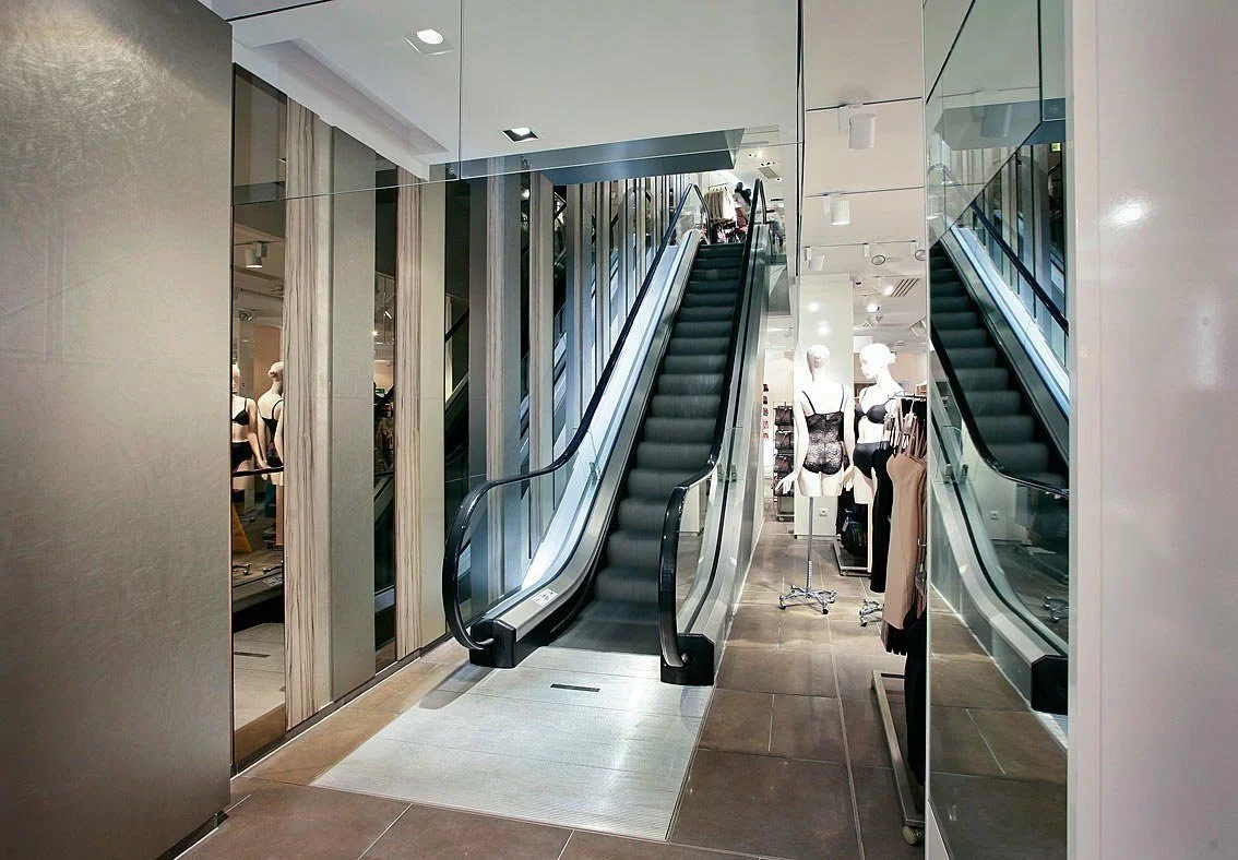 escalator 2.jpg