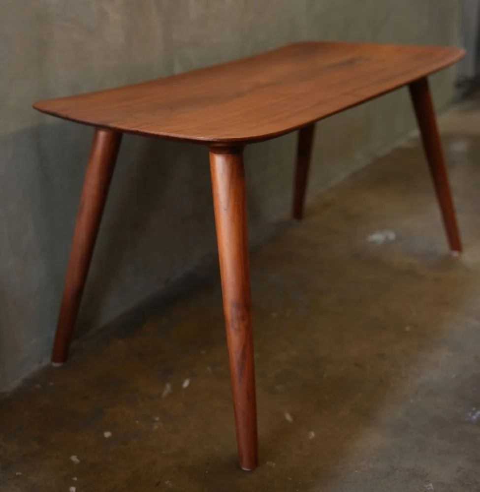 Kokora-Mantaray-bench-1.jpg