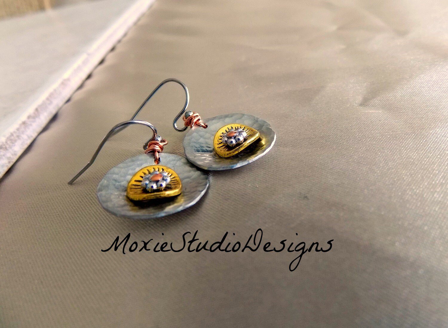 https://i.etsystatic.com/10123477/r/il/f27e6e/1745983348/il_fullxfull.1745983348_bcg9.jpg