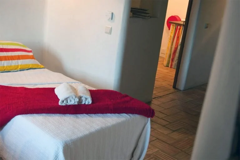 Room 3 - 6.jpg