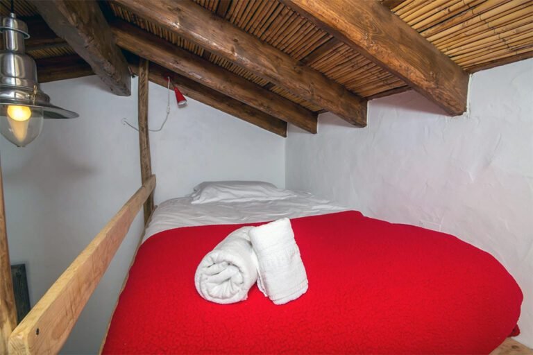 Room 11 - 3.jpg