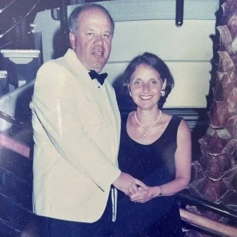 BRUCE, Lynda